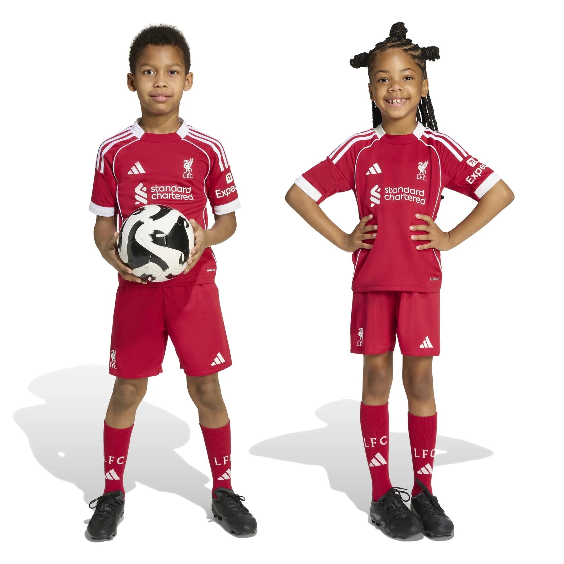 adidas 2025-26 Liverpool Kid's Home Mini Kit (Models - Front)