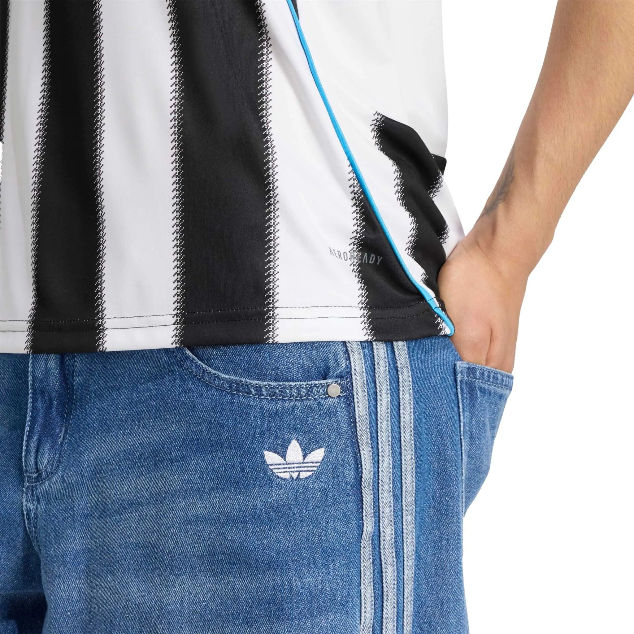 adidas 2025-26 Newcastle Women's Stadium Home Soccer Jersey (Detail 2)