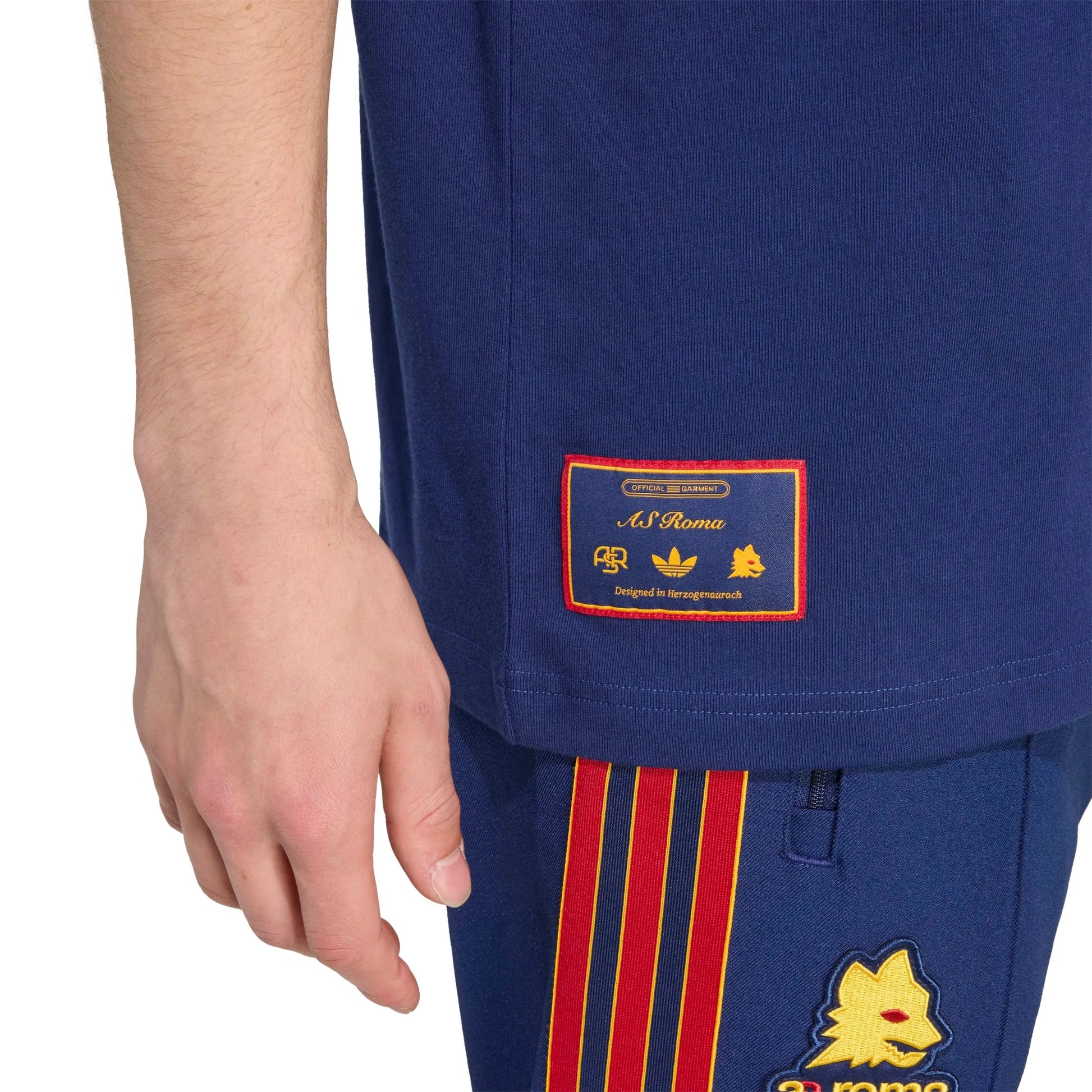 adidas 2025-26 Roma Men's Icon Graphic Tee (Detail 2)