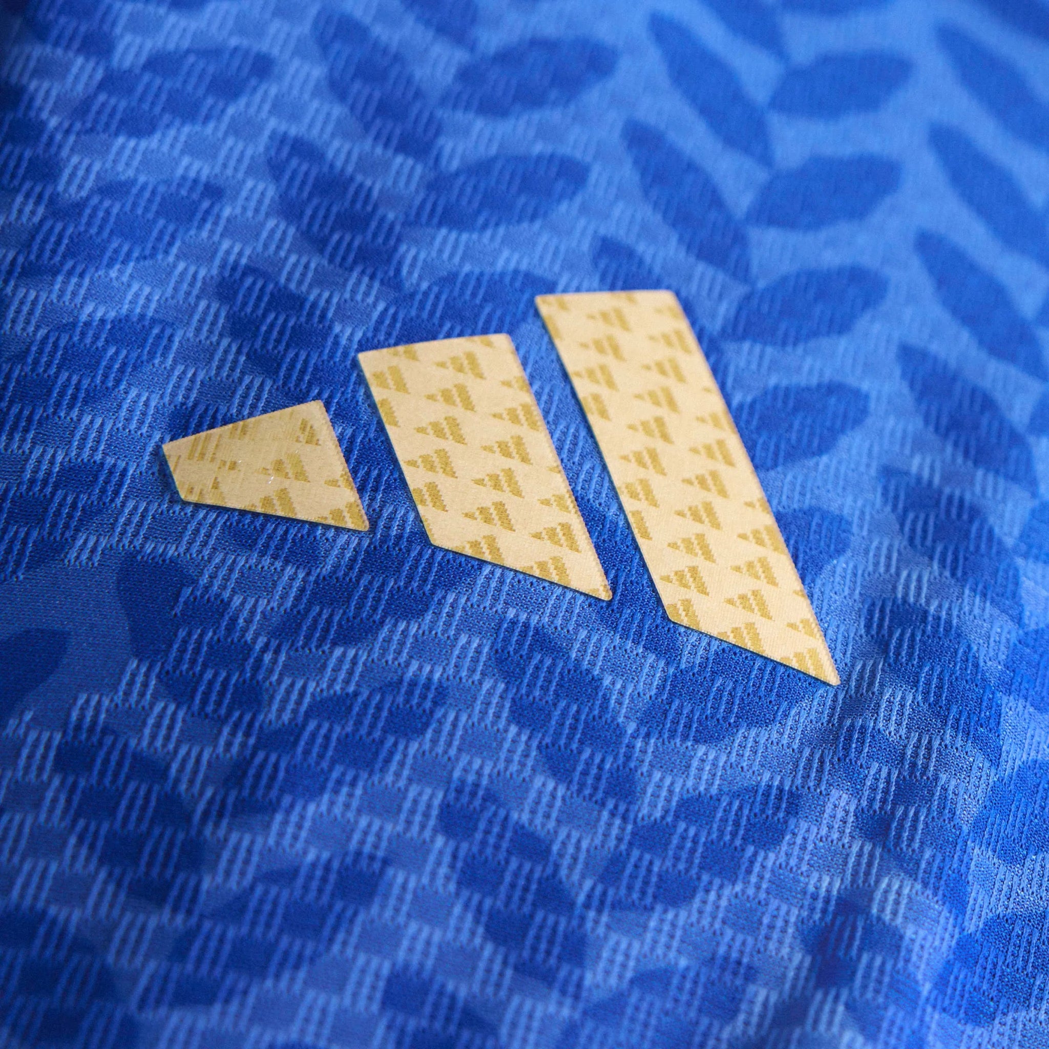 adidas 2026 Italy Men's Authentic Home Soccer Jersey (Detail 7)