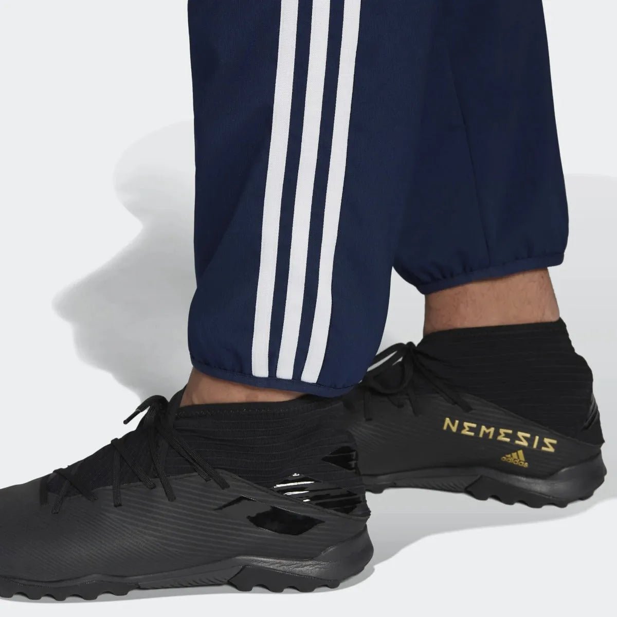 adidas 21-22 Bayern Munich Teamgeist Woven Pants - Indigo