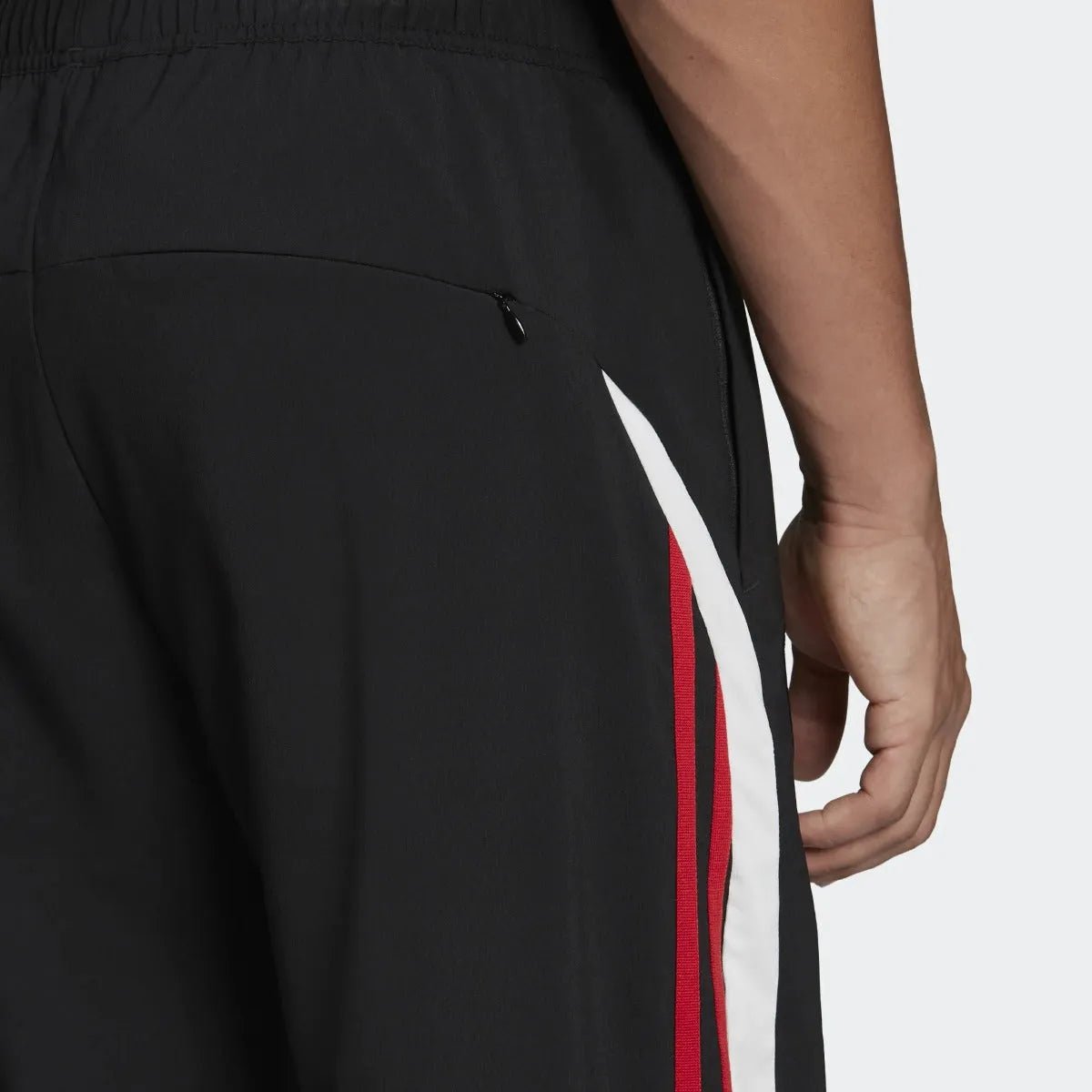adidas 21-22 Manchester United Teamgeist Woven Pants - Black
