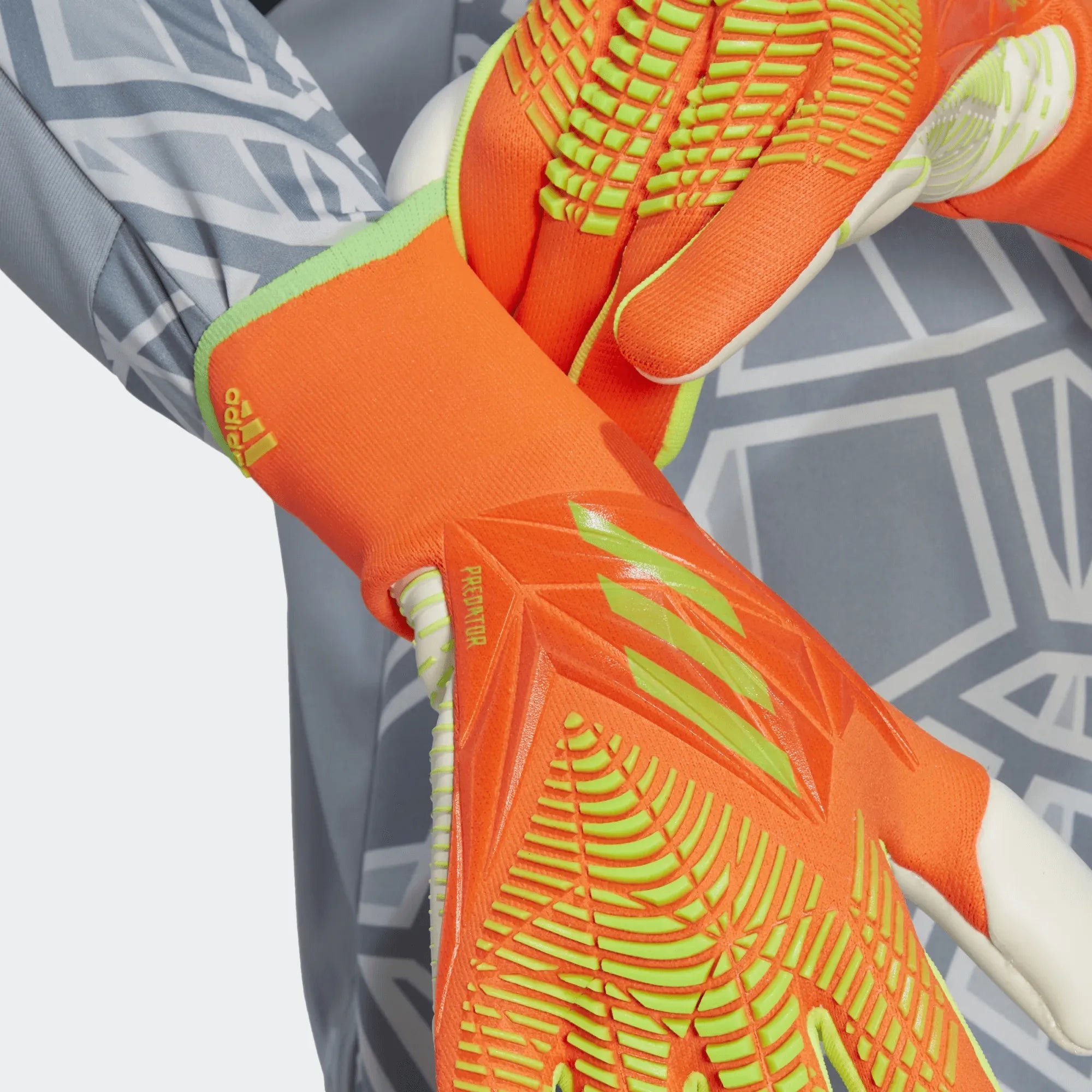 adidas Predator Edge GL Pro Goalkeeper Gloves - Solar Red-Solar Green (Detail 1)