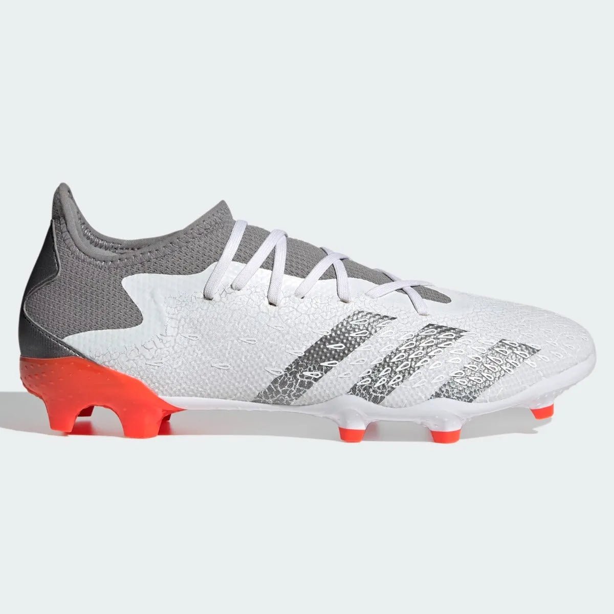 Adidas Predator Freak .3 LOW FG - White-Iron Metallic