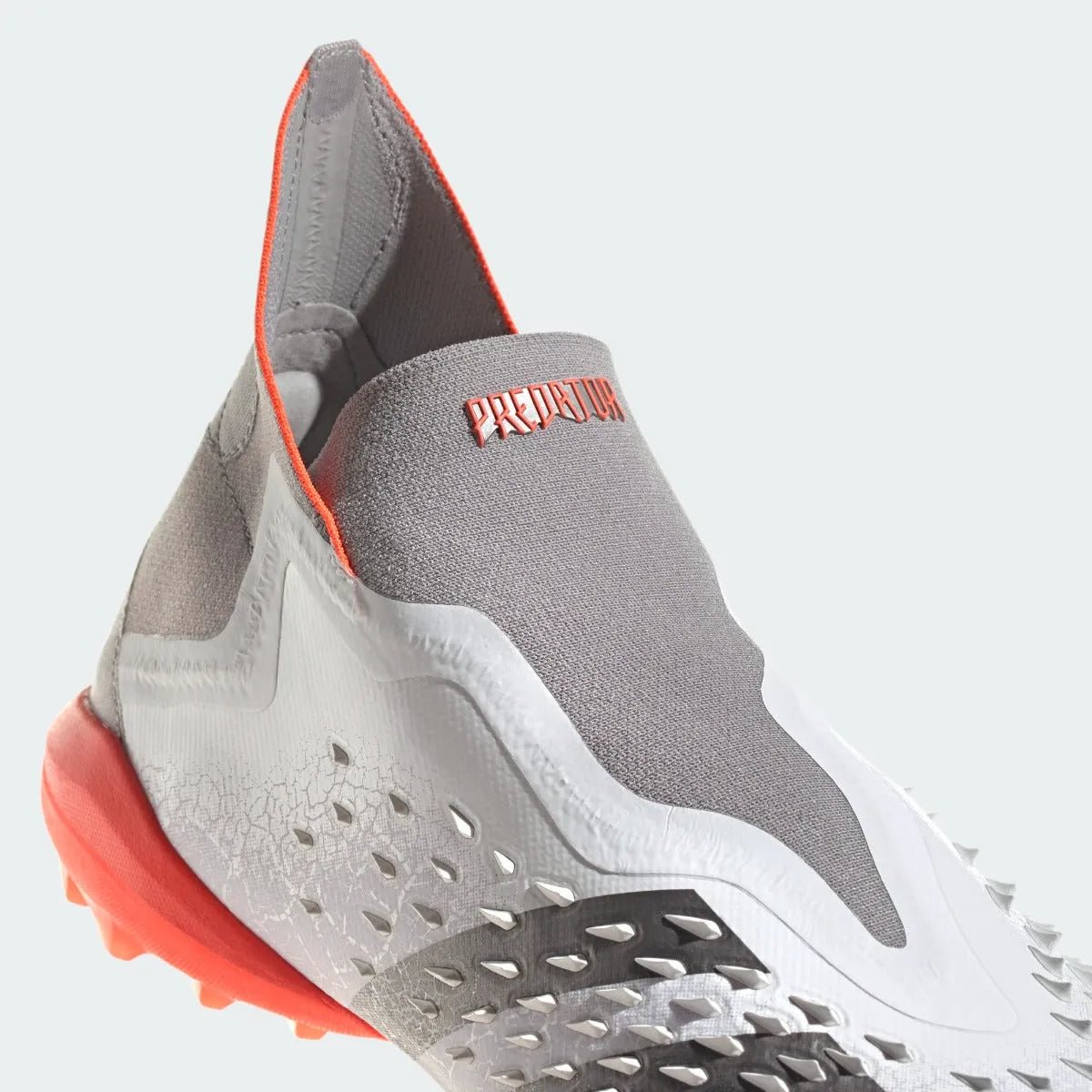 adidas プレデター フリーク + TF Adidas Predator Freak + Turf Soccer Shoes TF - White-Iron Metallic