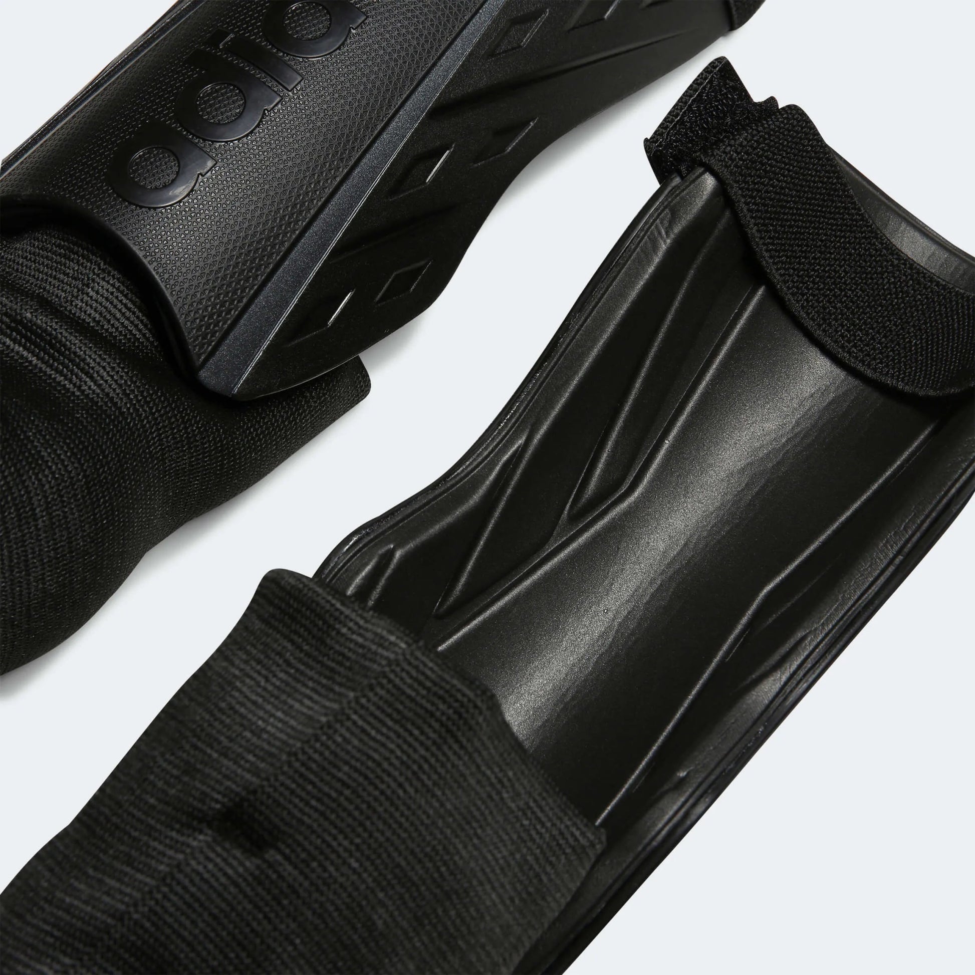 adidas Tiro SG MTC