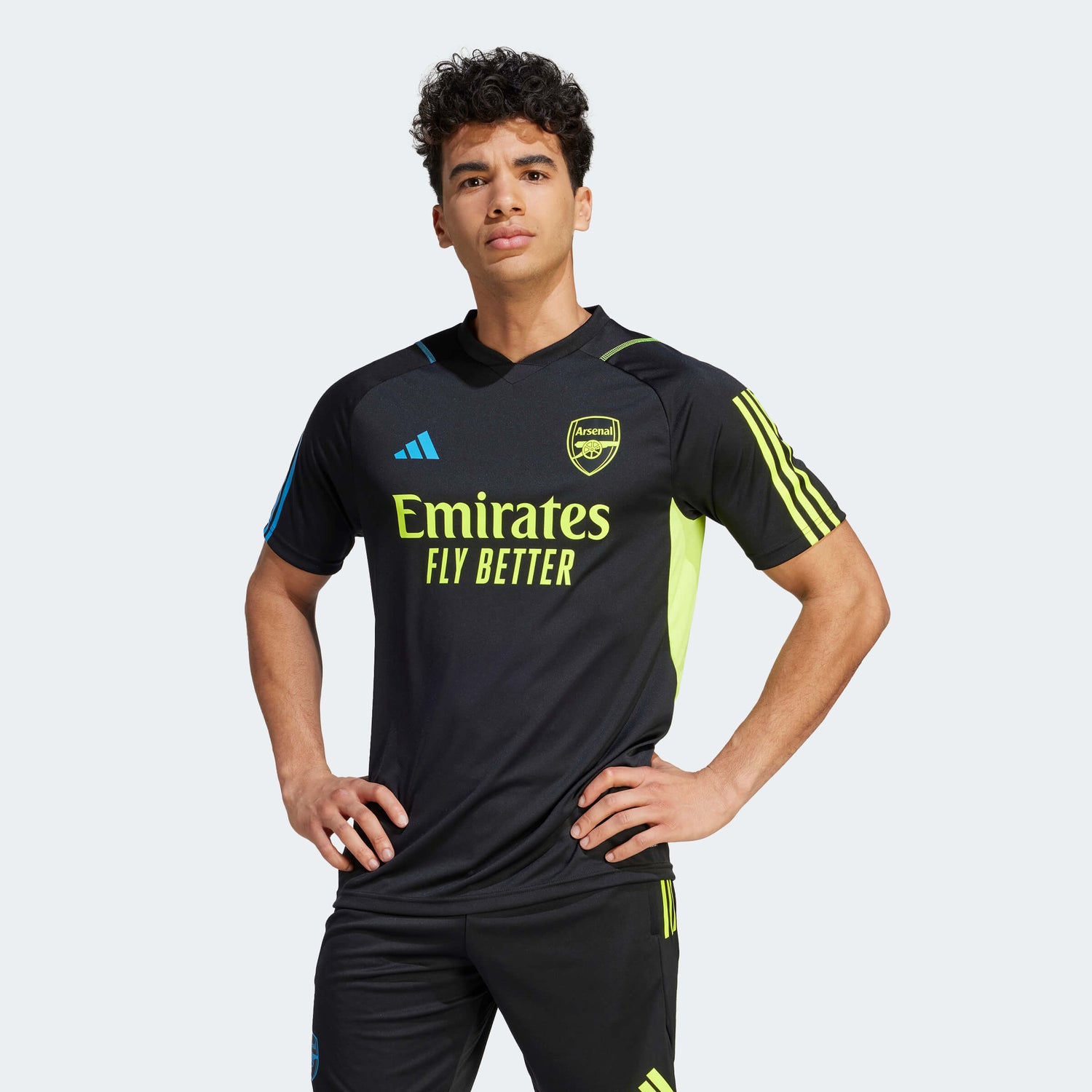 adidas 2023-24 Arsenal Men's Training Jersey (Model - Front)