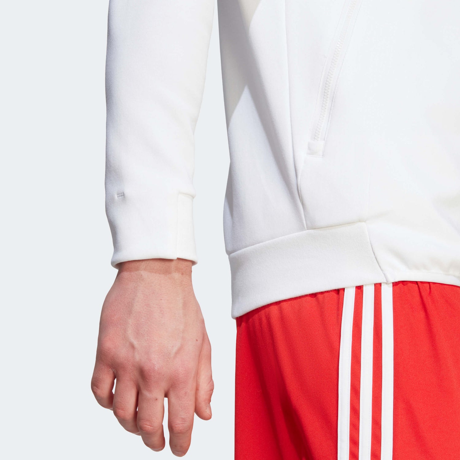 adidas 2023-24 Bayern Munich Men's Anthem Jacket (Detail 3)