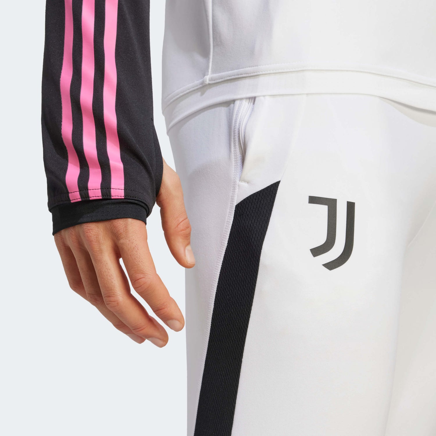 adidas 2023-24 Juventus Men's Training Pants (Detail 1)
