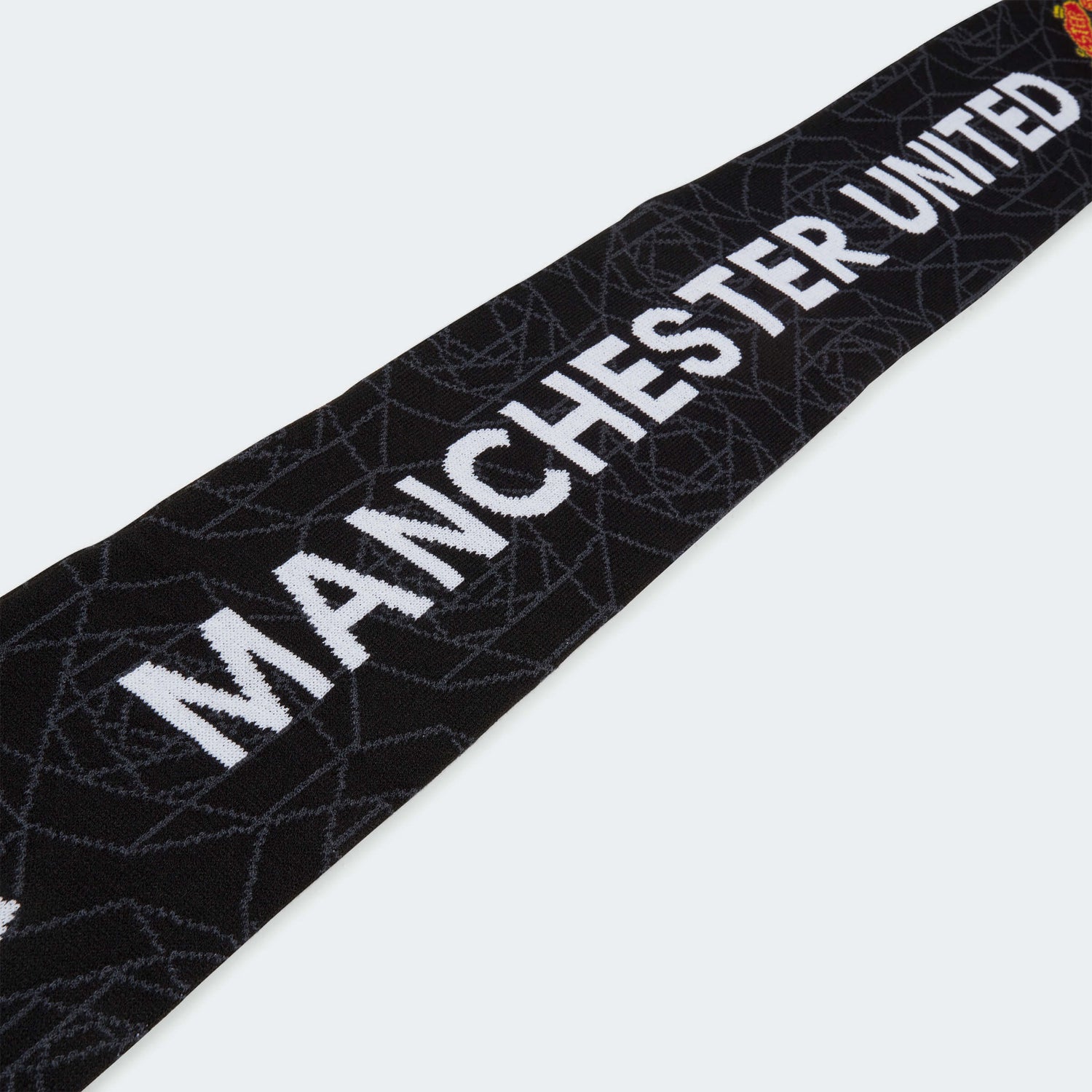 adidas 2023-24  Manchester United Home Scarf (Detail 1)