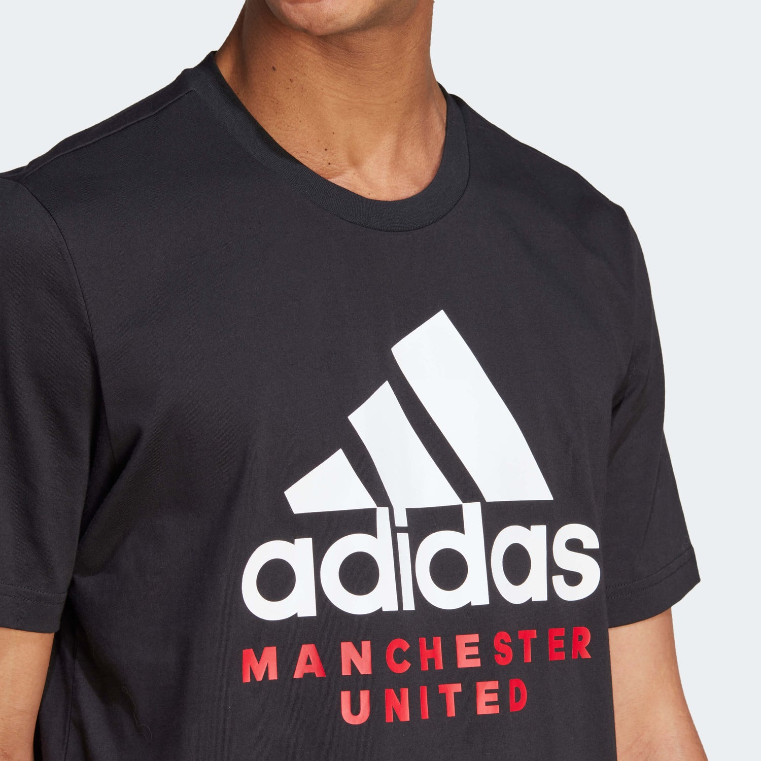 adidas 2023-24 Manchester United Men's DNA Graphic Tee (Detail 1)