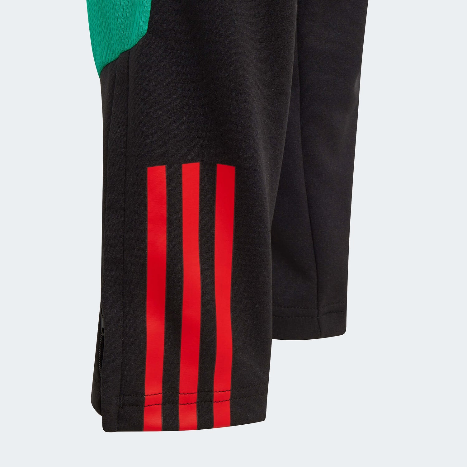 adidas 2023-24 Manchester United Youth Training Pants (Detail 3)