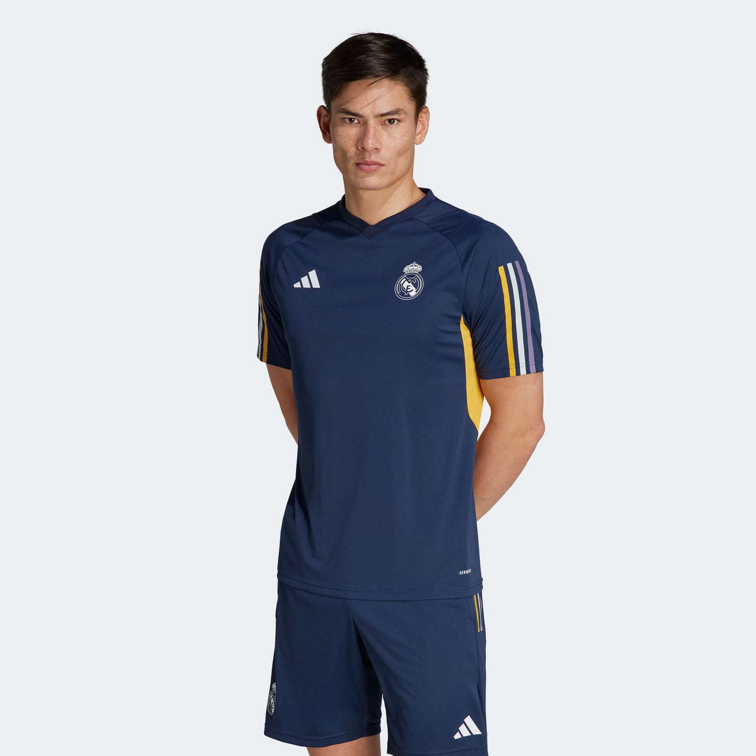 adidas 2023-24 Real Madrid men's Training Jersey (Model - Front)