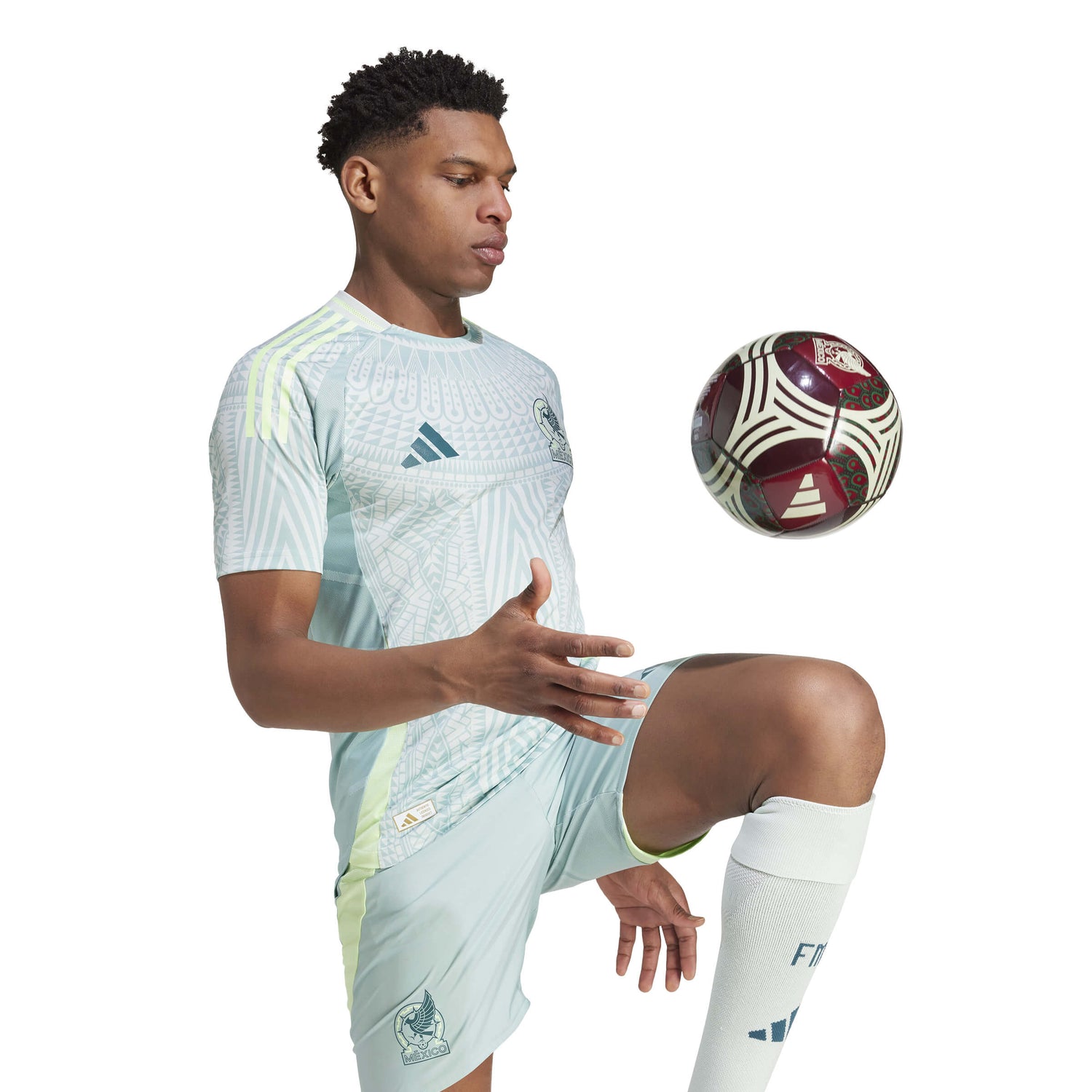 adidas 2024-25 Mexico Men's Authentic Away Jersey (Model - Side)