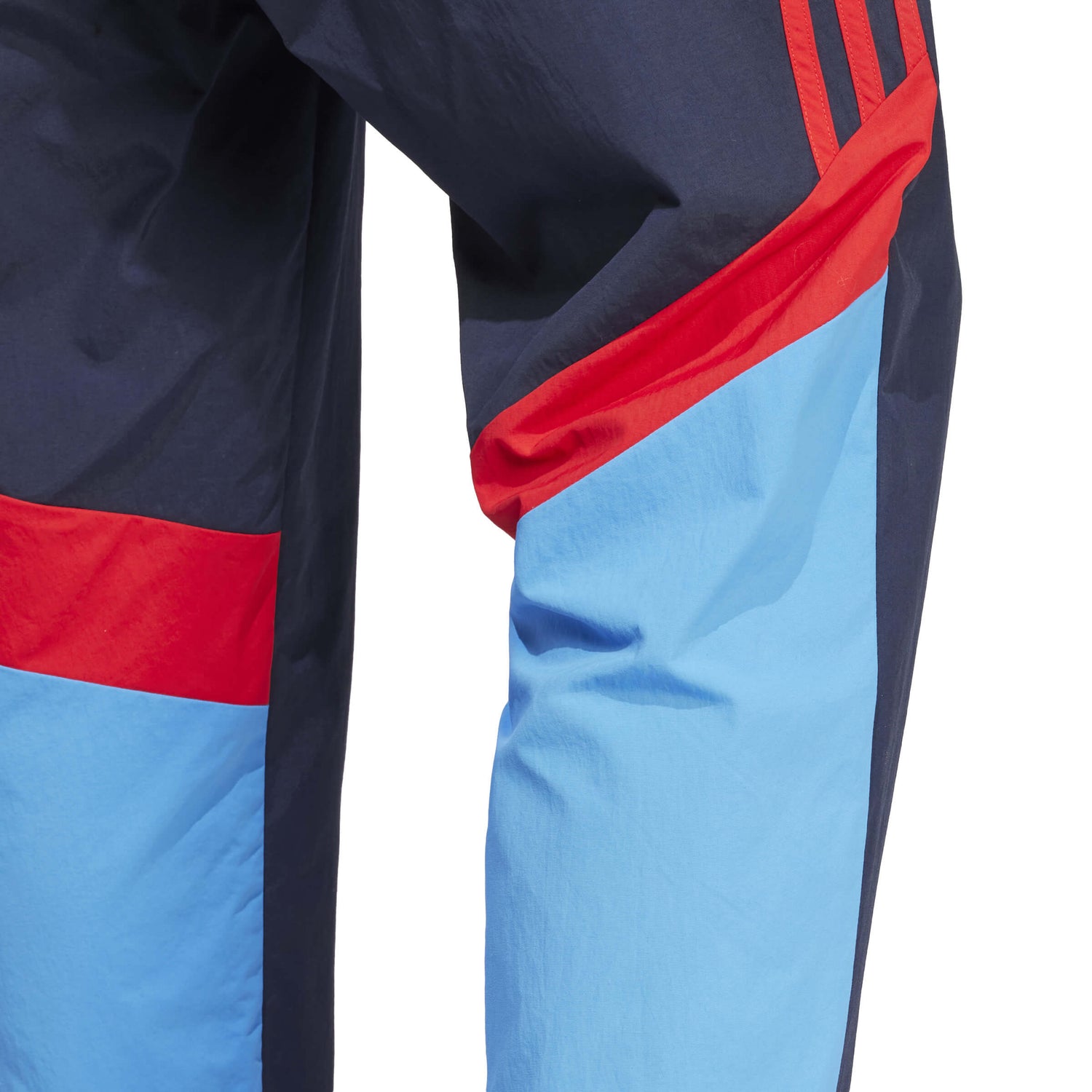 adidas 2024 Arsenal Men's Woven Track Pants (Detail 2)