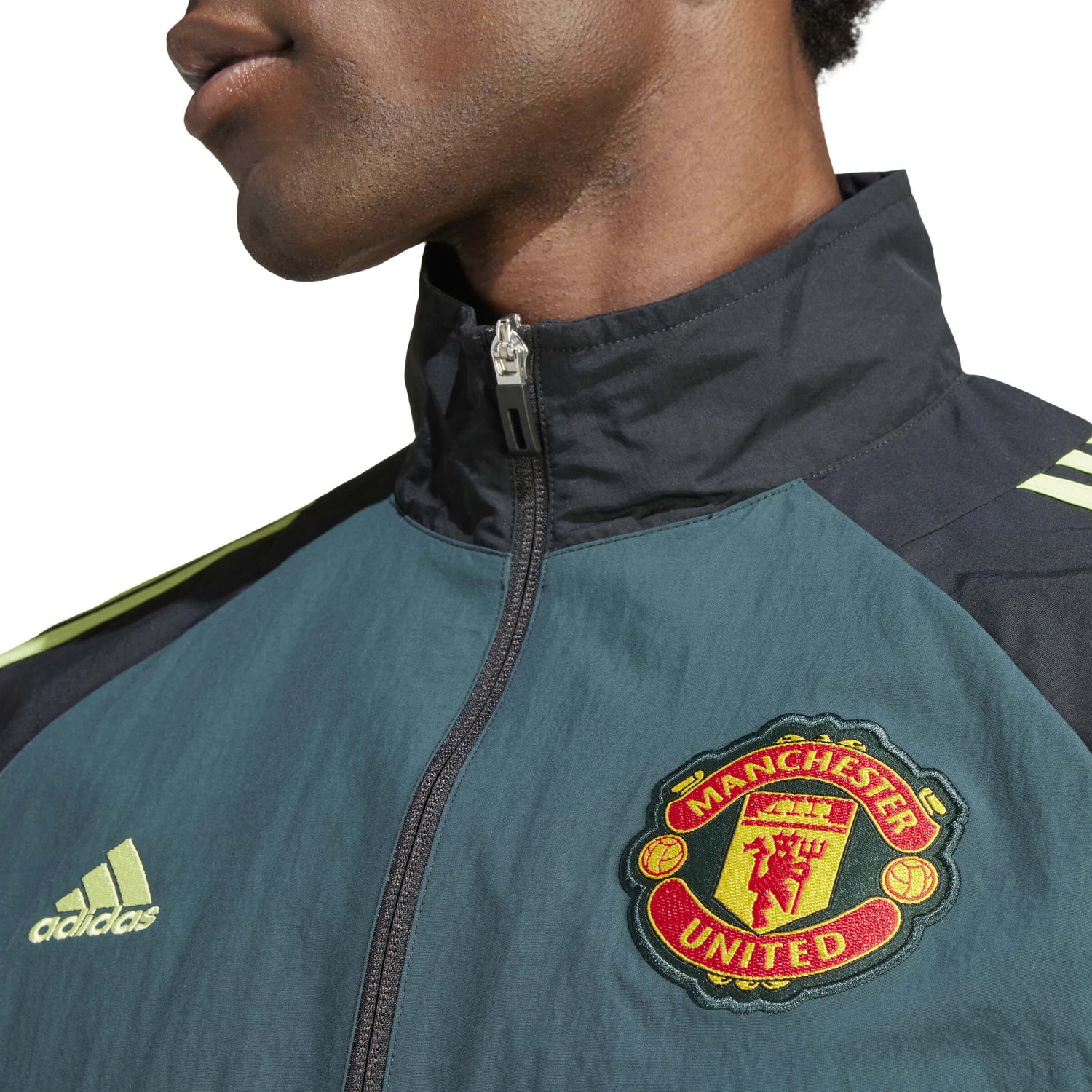 adidas 2024 Manchester United Men's Woven Track Top (Detail 2)