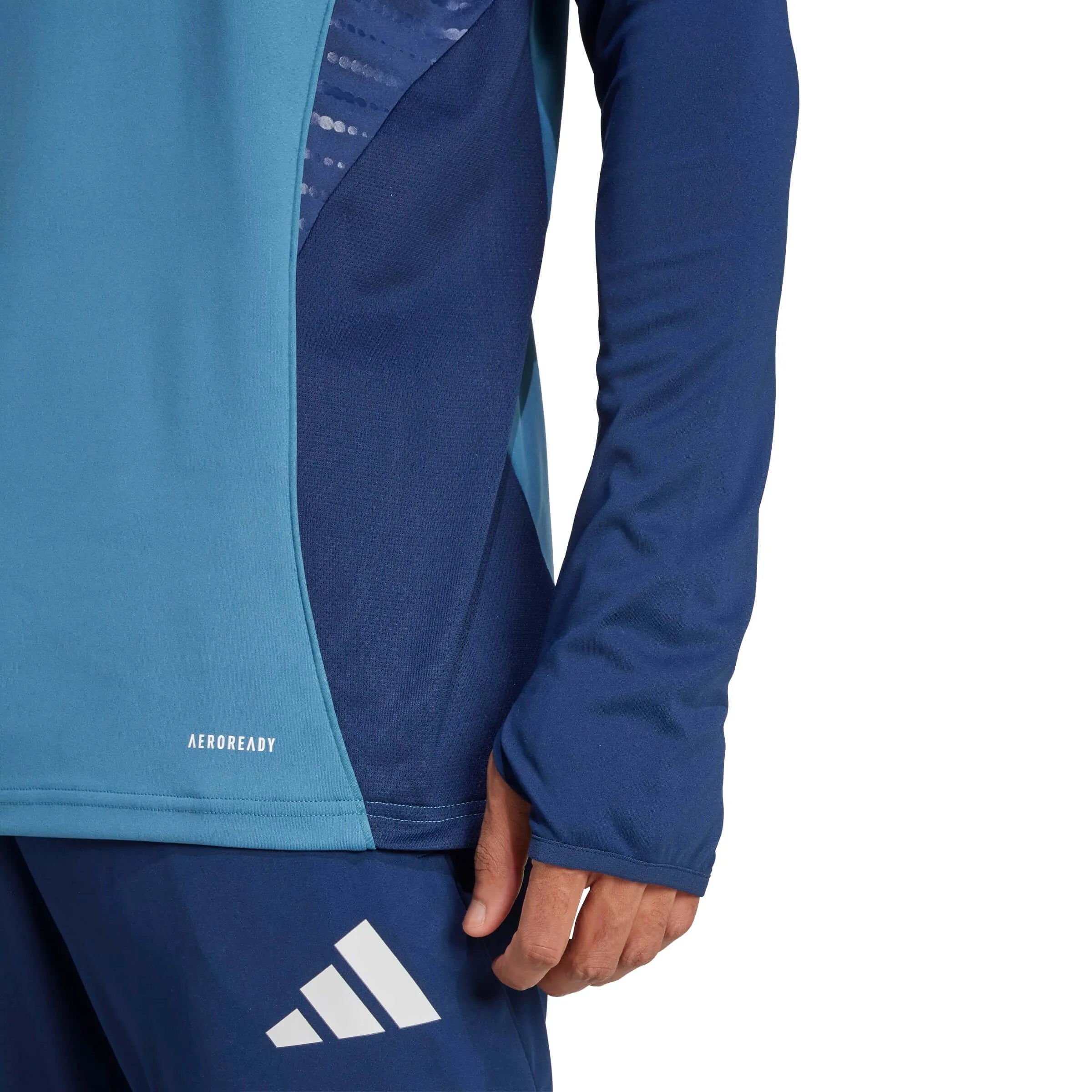 adidas 2025-26 Arsenal Men's Training Top (Detail 2)