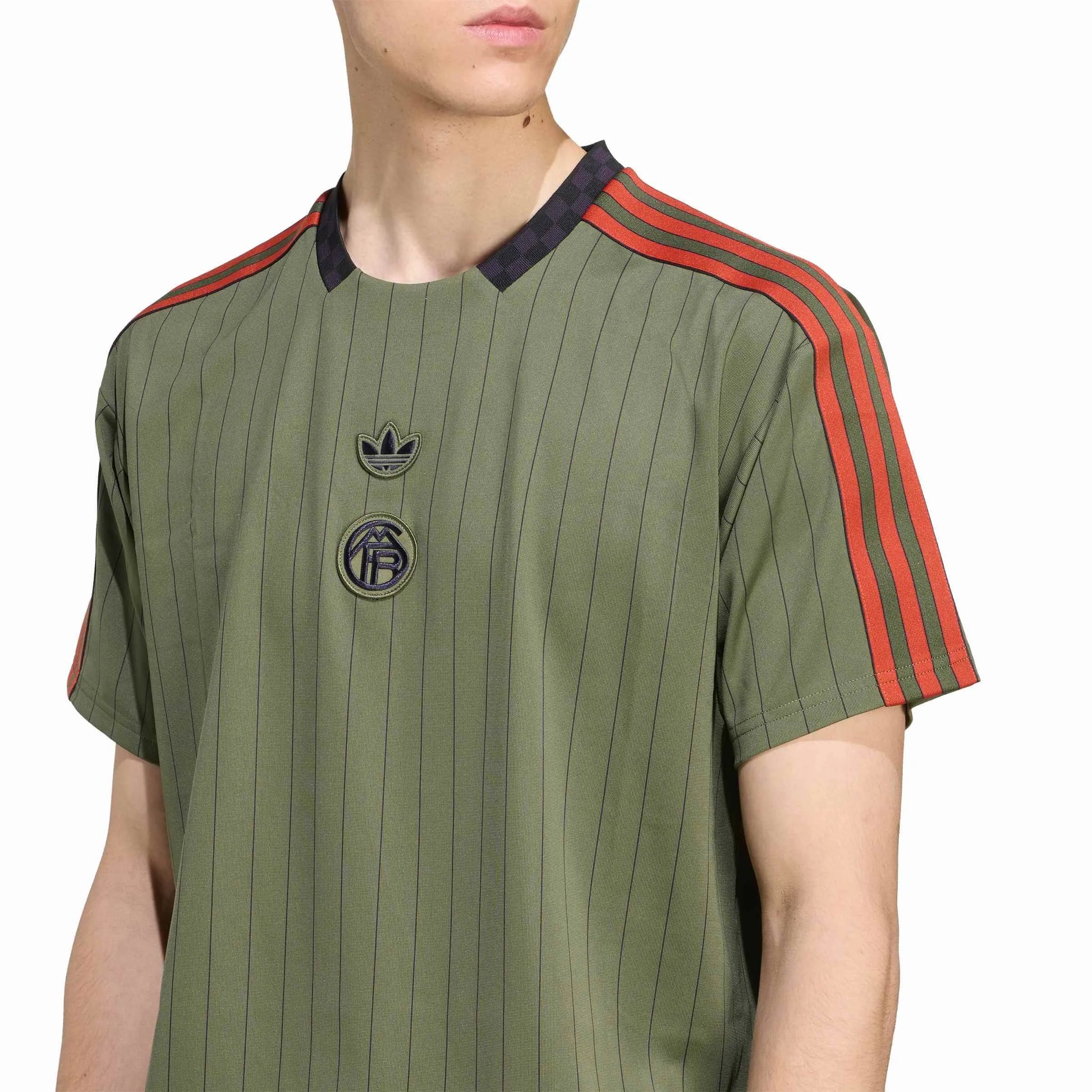 adidas 2025-26 Bayern Munich Men's Icon Jersey (Detail 1)