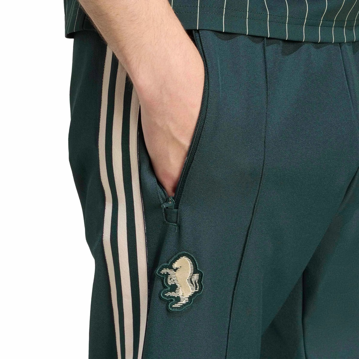 adidas 2025-26 Juventus Men's Icon Track Pants (Detail 1)