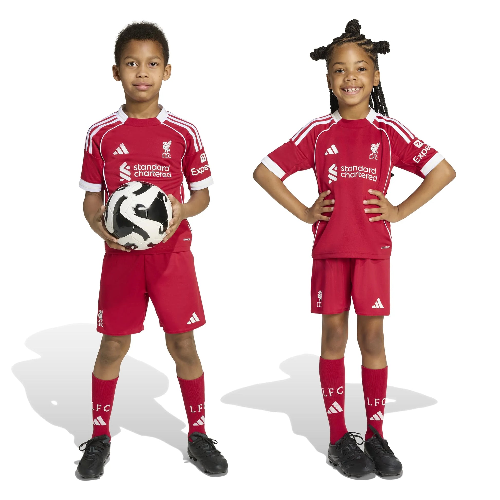 adidas 2025-26 Liverpool Kid's Home Mini Kit (Models - Front)