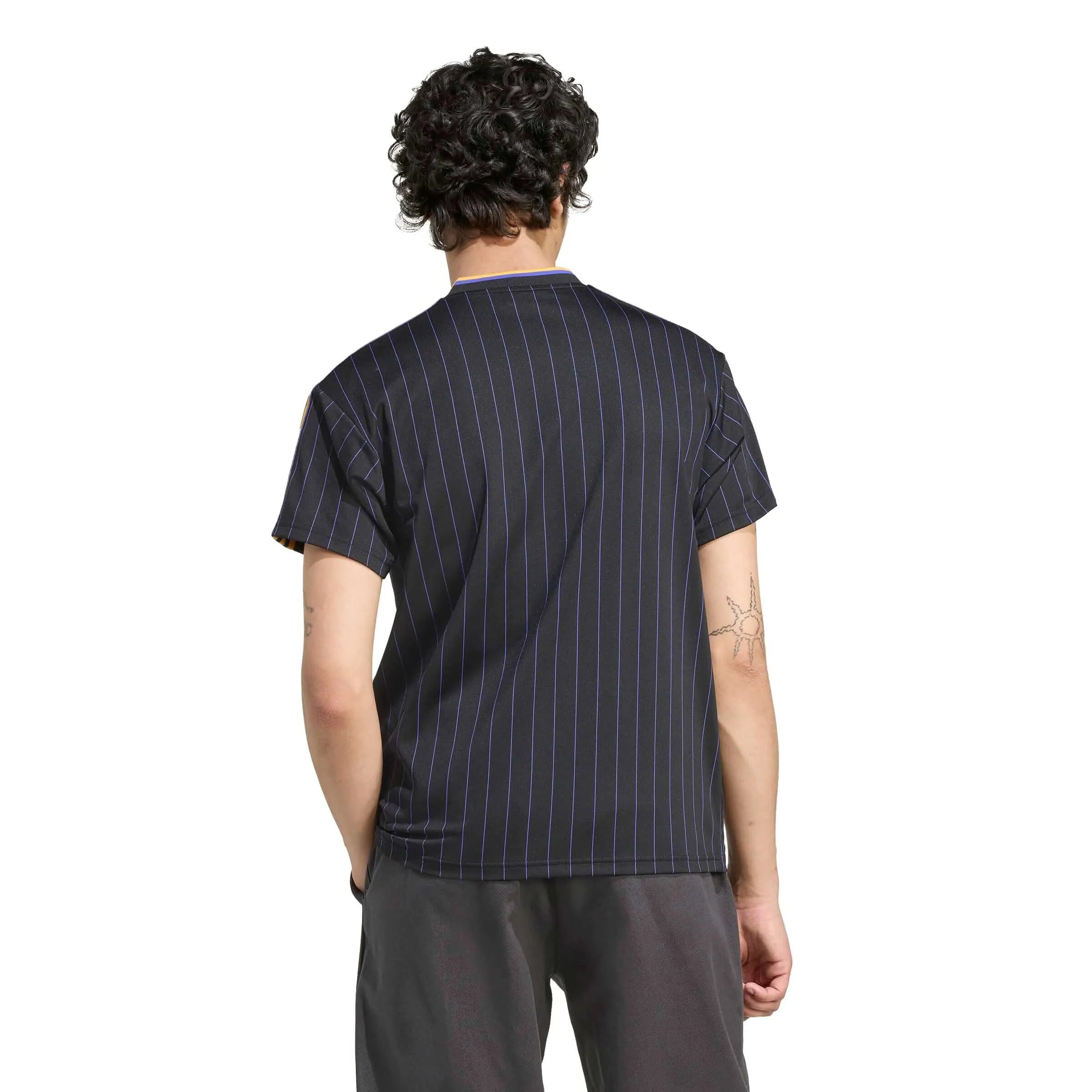 adidas 2025-26 Manchester United Men's Icon Soccer Jersey (Model - Back)