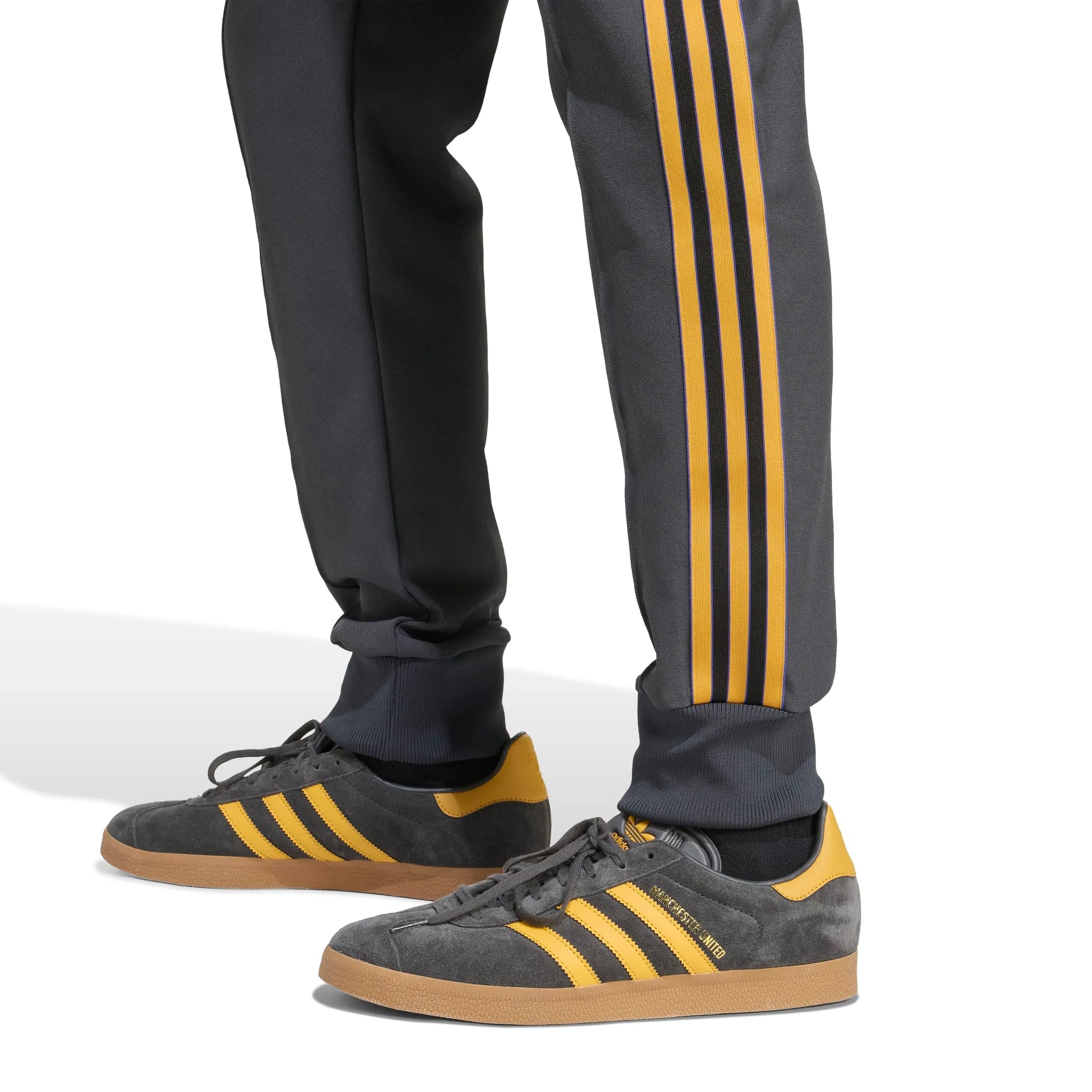 adidas 2025-26 Manchester United Men's Icon Track Pants (Detail 2)