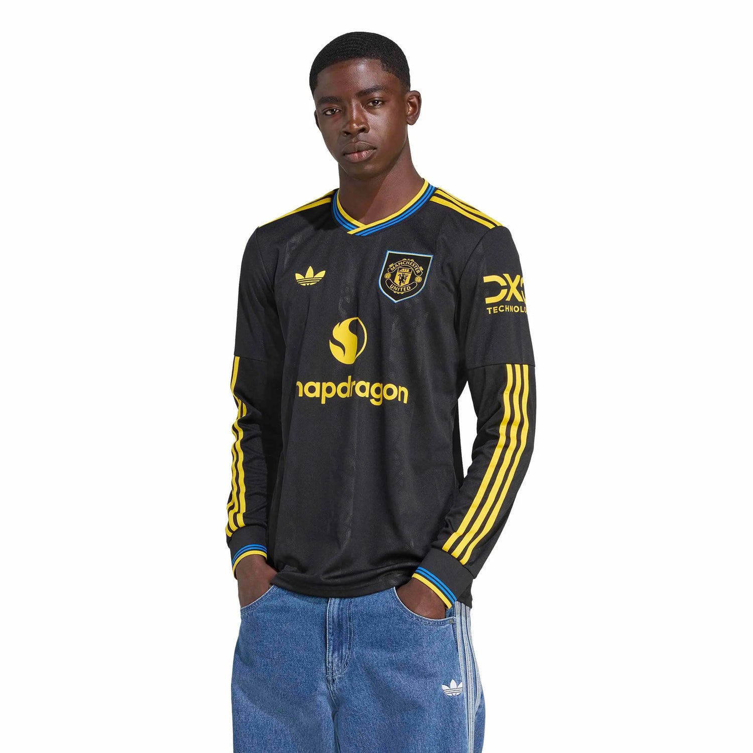 adidas 2025-26 Manchester United Men's Stadium Third Long-Sleeve Soccer Jersey (Model - Front)