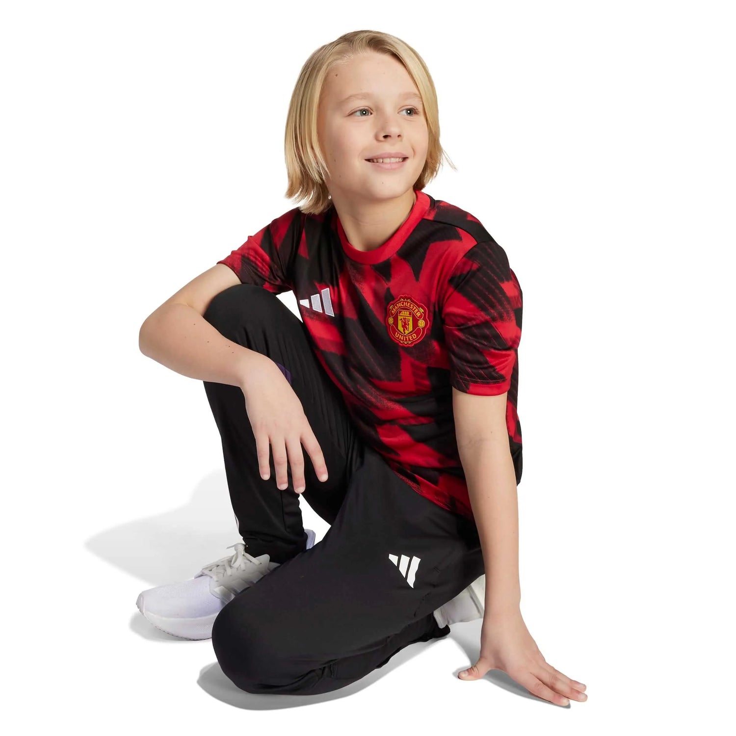 adidas 2025-26 Manchester United Youth Pre-Match Soccer Jersey (Detail 1)