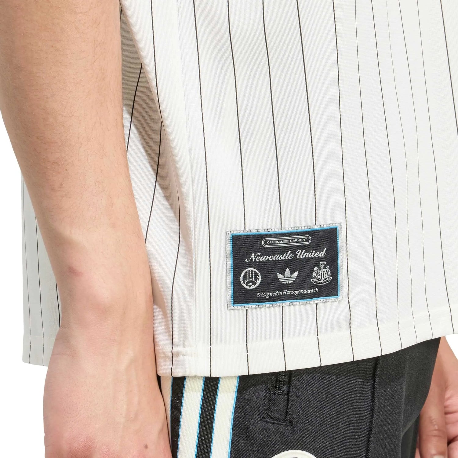 adidas 2025-26 Newcastle Men's Icon Jersey (Detail 2)