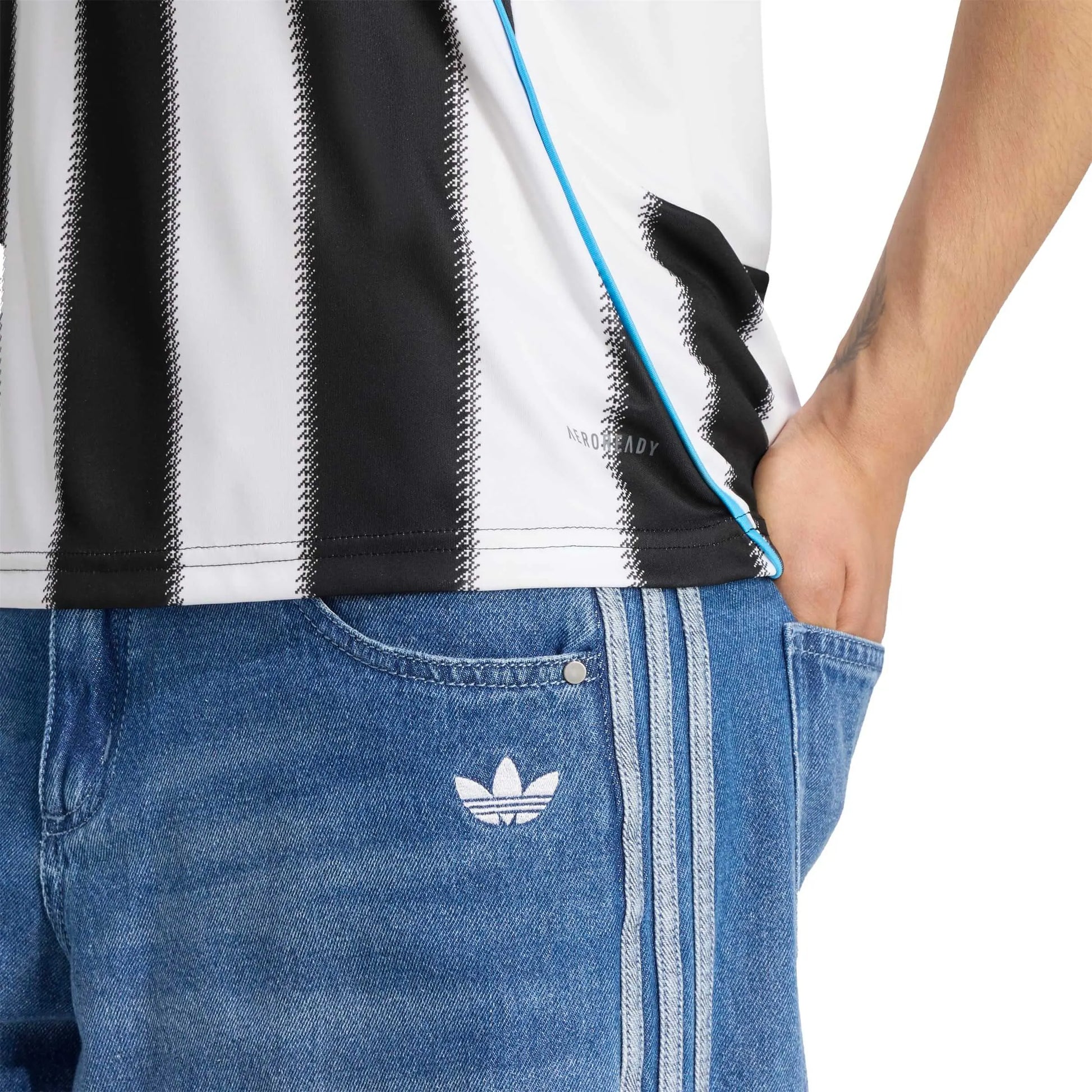 adidas 2025-26 Newcastle Women's Stadium Home Soccer Jersey (Detail 2)