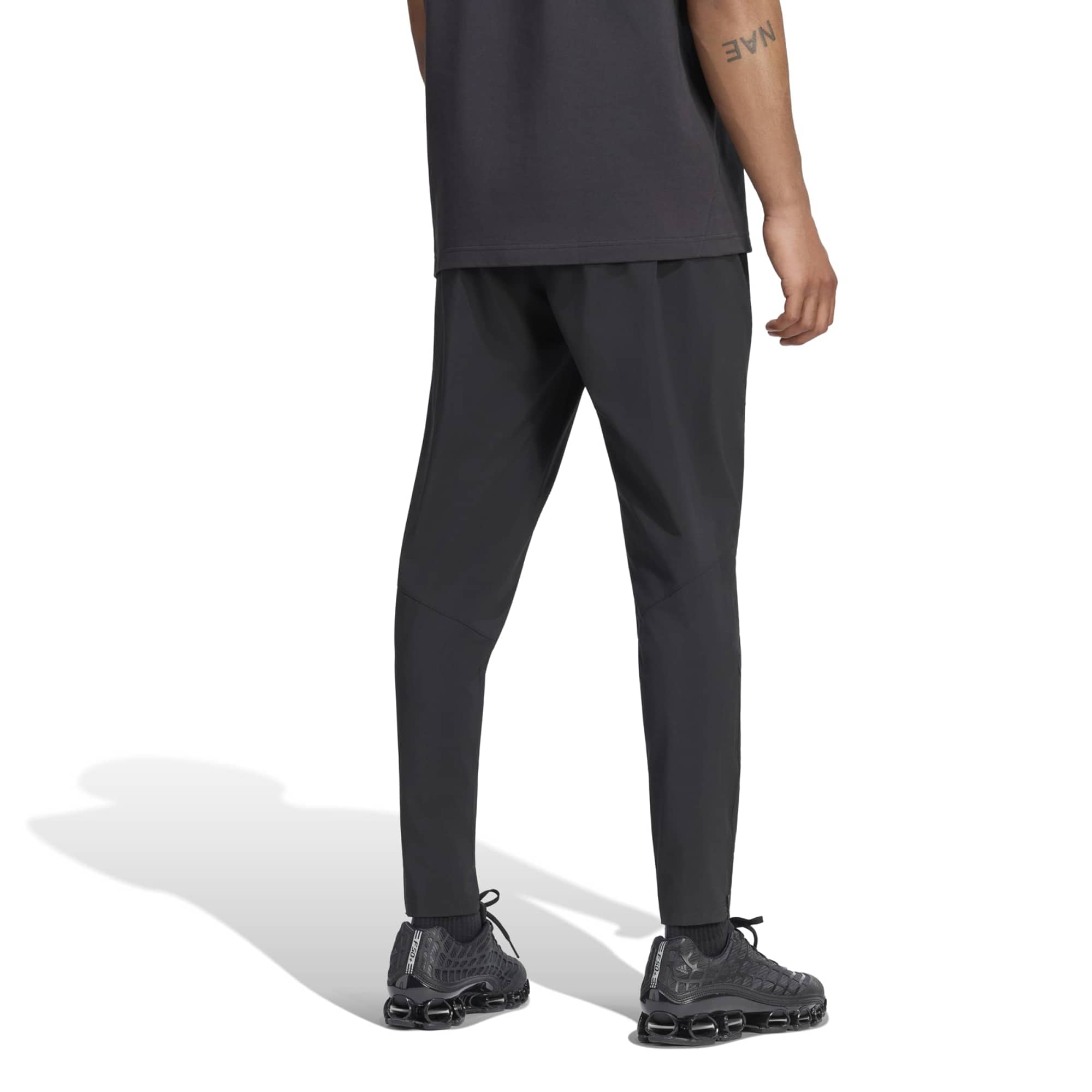 adidas 2026-27 Arsenal Men's Tiro Travel Pants (Model - Back)