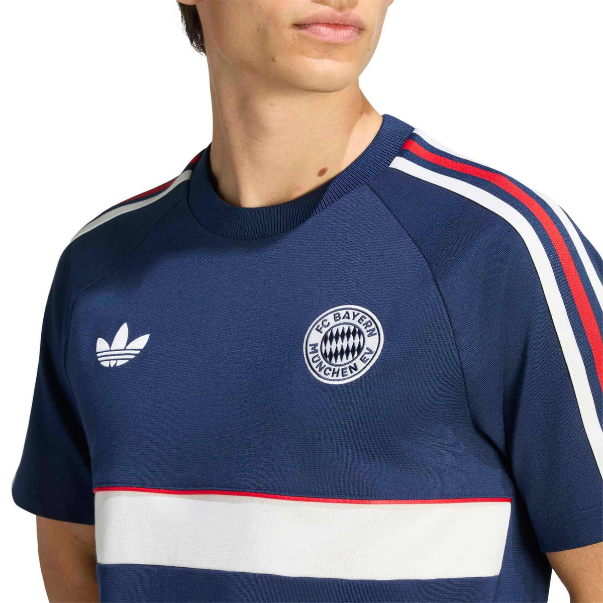 adidas 2026-27 Bayern Munich Men's Originals Tee (Detail 1)
