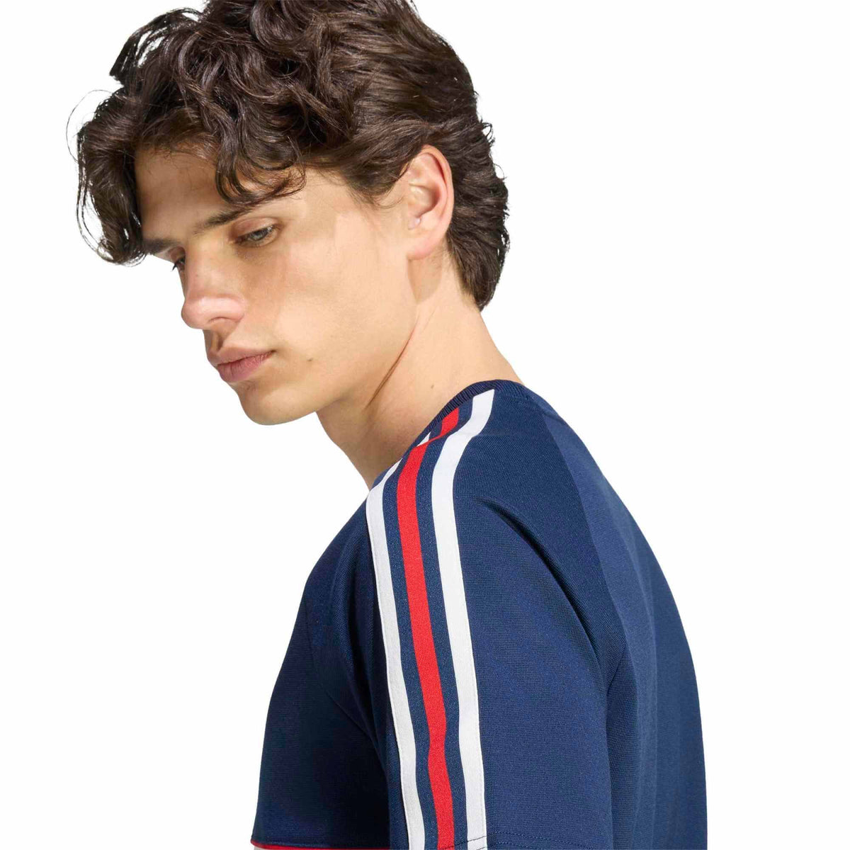 adidas 2026-27 Bayern Munich Men's Originals Tee (Detail 2)