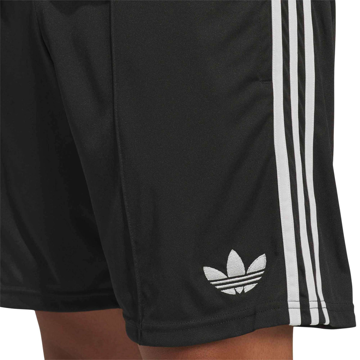 adidas 2026-27 Club America Men's Stadium Away Shorts (Detail 1)