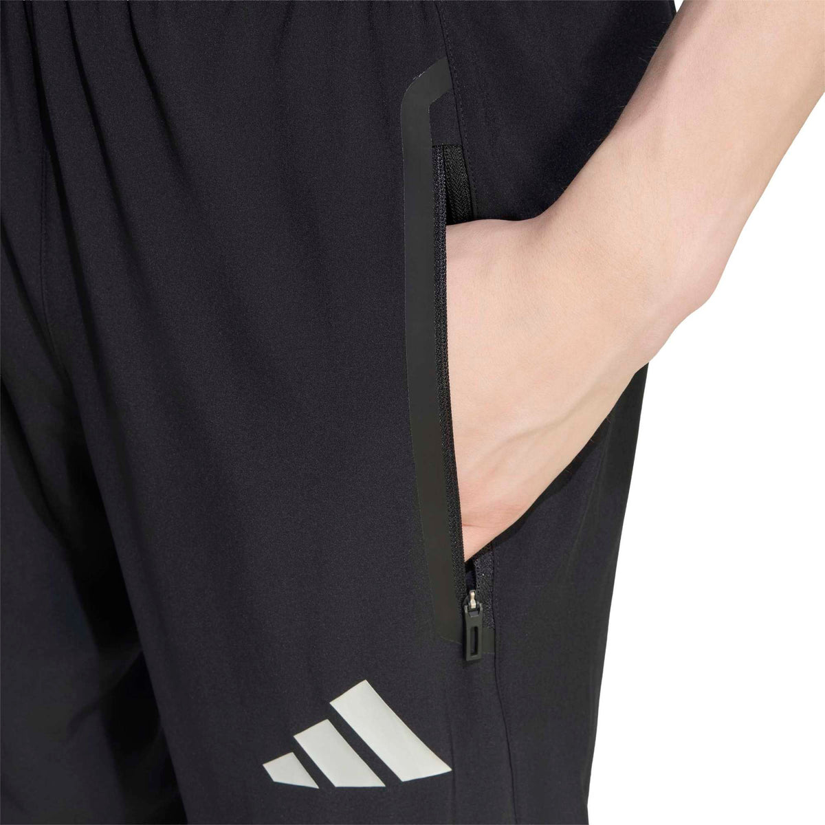 adidas 2026-27 Liverpool Men's Tiro Travel Pants (Detail 2)