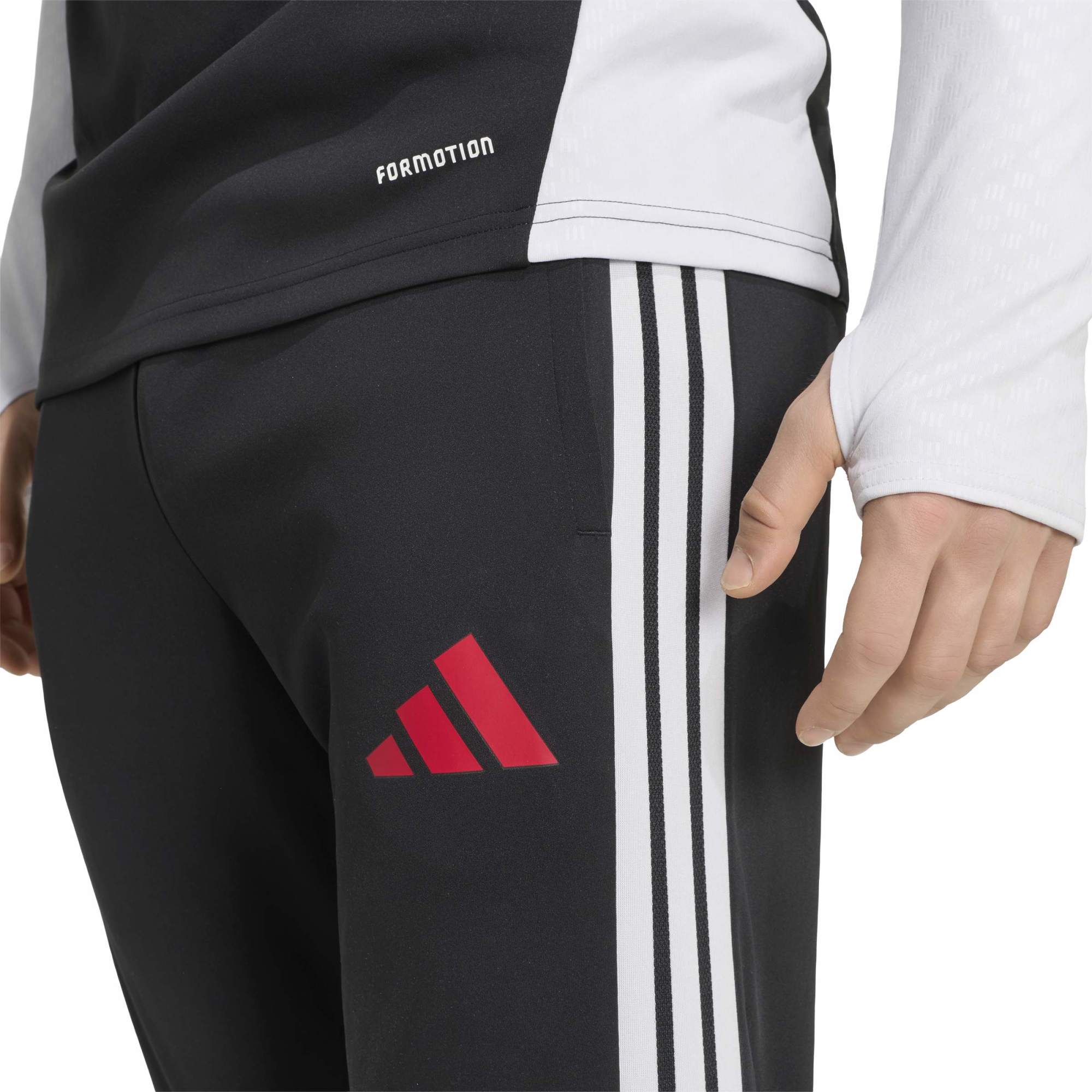 adidas 2026-27 Liverpool Men's Training Pants (Detail 1)