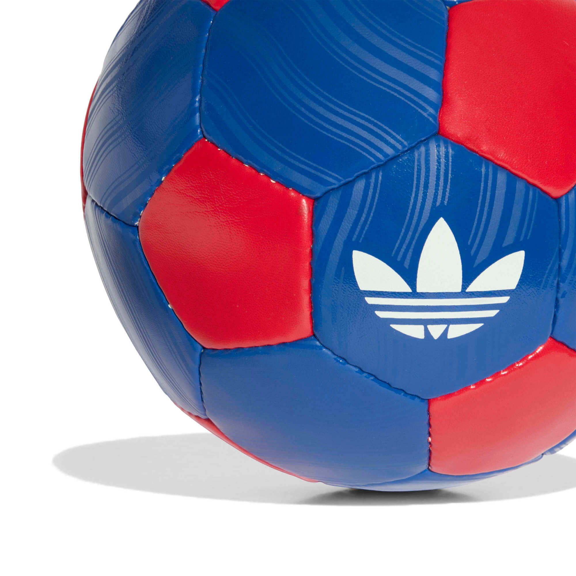 adidas 2026-27 Manchester United Away Club Soccer Ball (Detail 1)