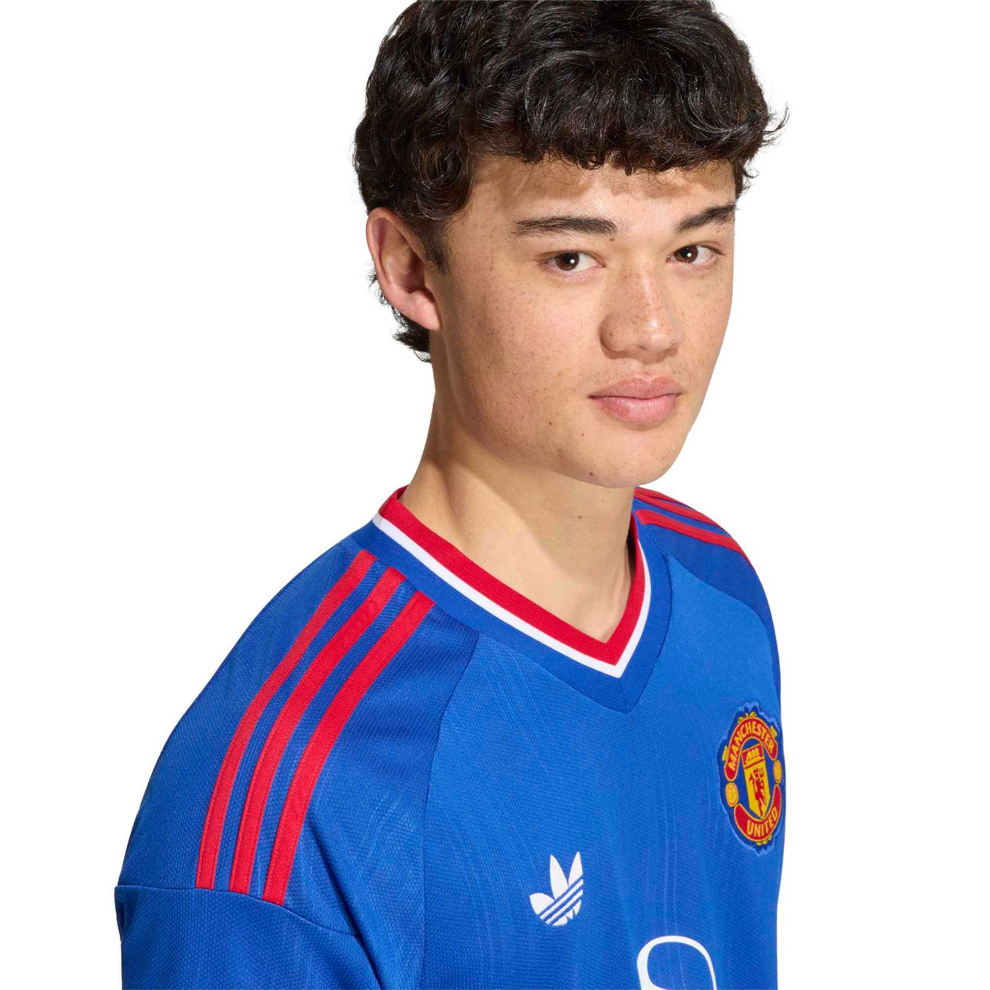 adidas 2026-27 Manchester United Men's Stadium Away Soccer Jersey (Detail 1)