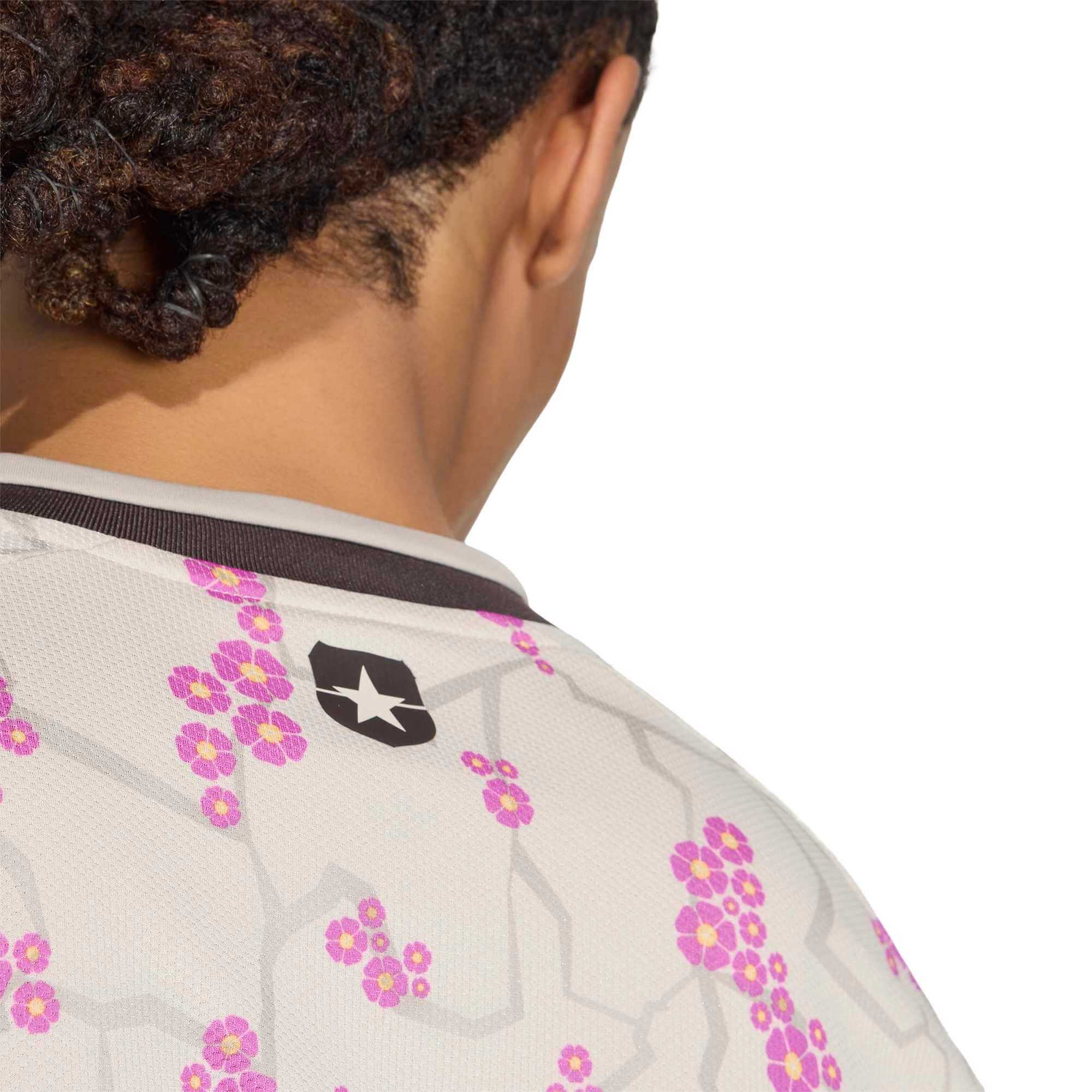 adidas 2026 Chile Men's Stadium Away Soccer Jersey (Detail 2)