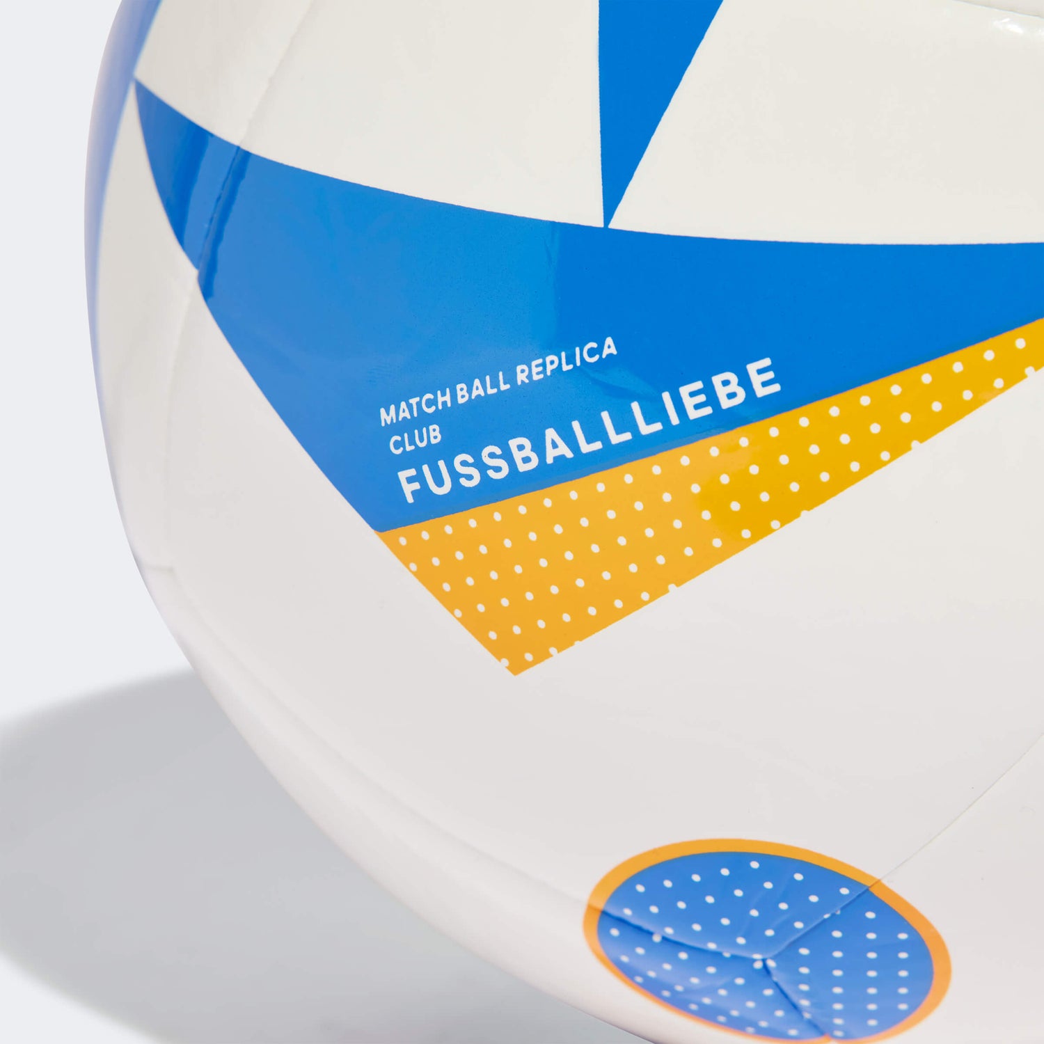 adidas Euro 24 Fussballliebe Replica Club Ball (Detail 2)