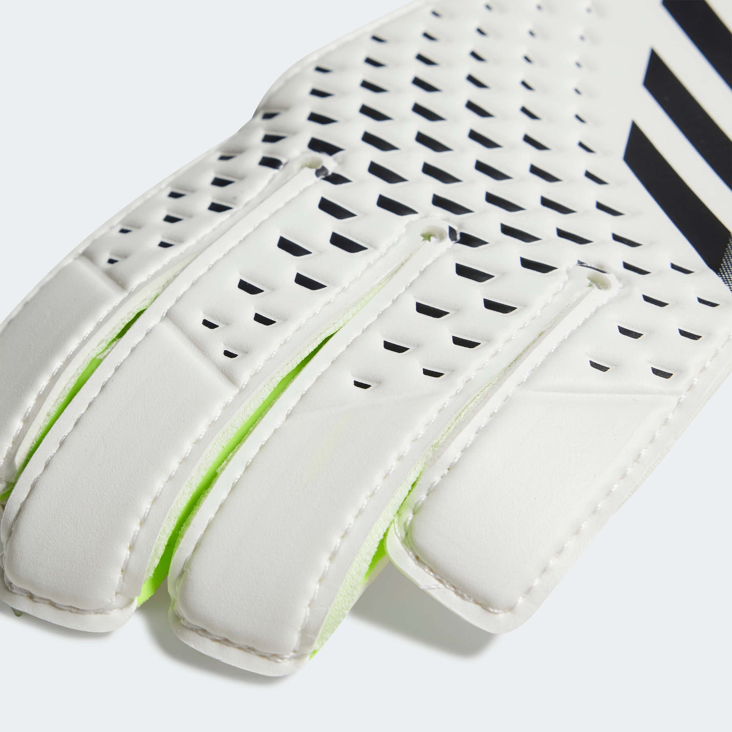 adidas FA23 Predator Training Youth Goalkeeper Gloves (Detail 2)