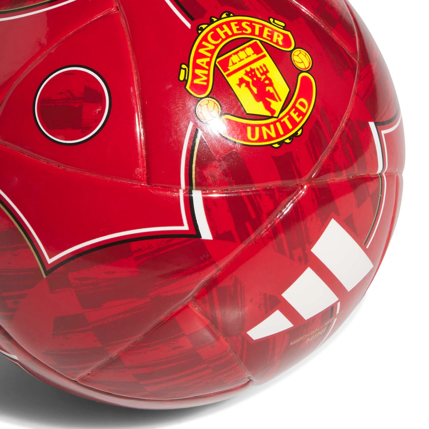 adidas Manchester United Mini Soccer Ball (Detail 1)