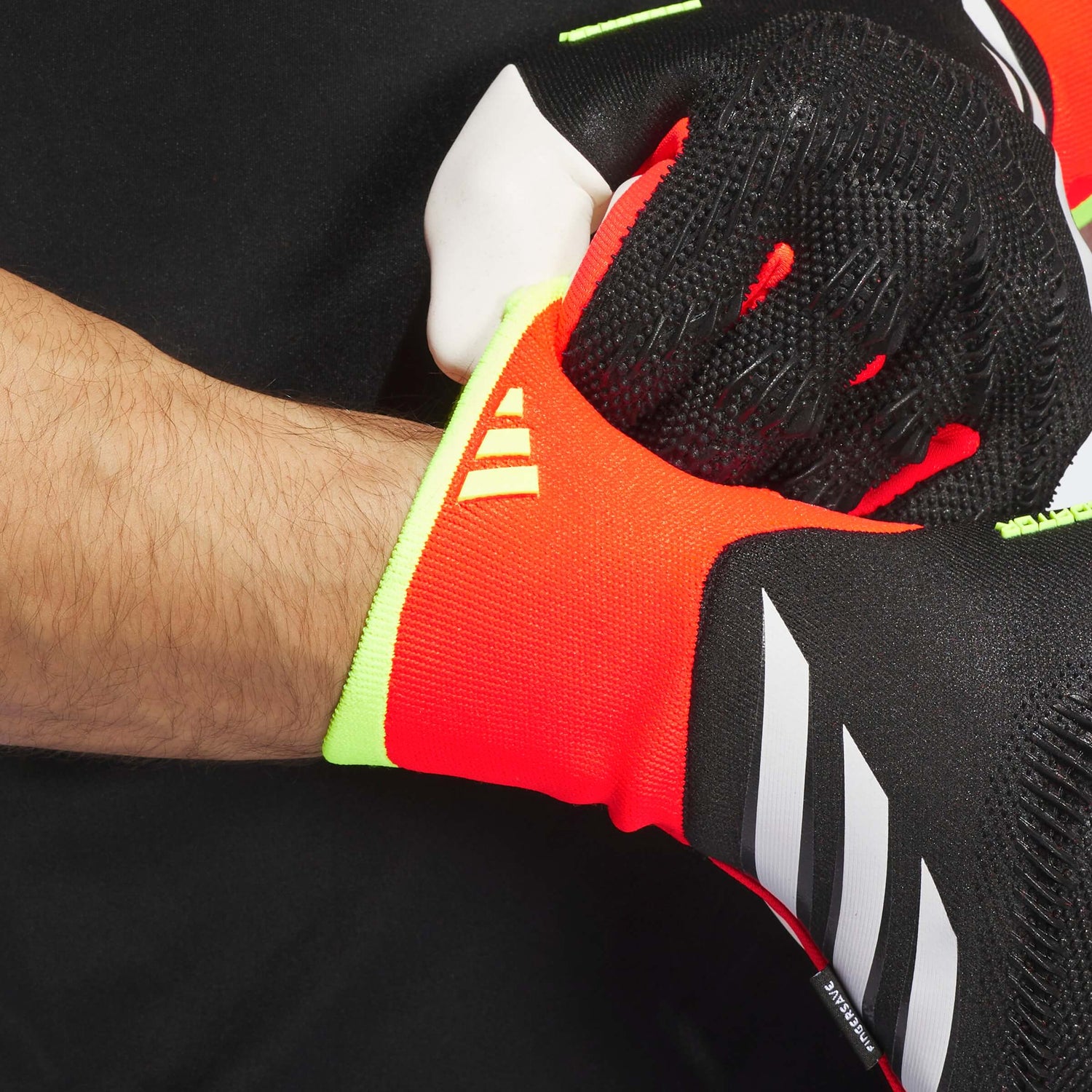 adidas Predator GL Pro FS Goalkeeper Gloves (Detail 1)
