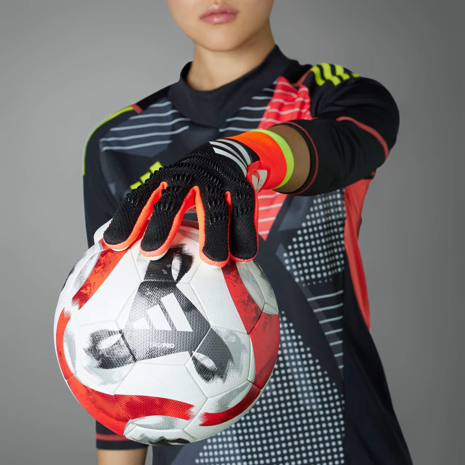 adidas SP24 Predator GL Pro Goalkeeper Gloves (Detail 1)