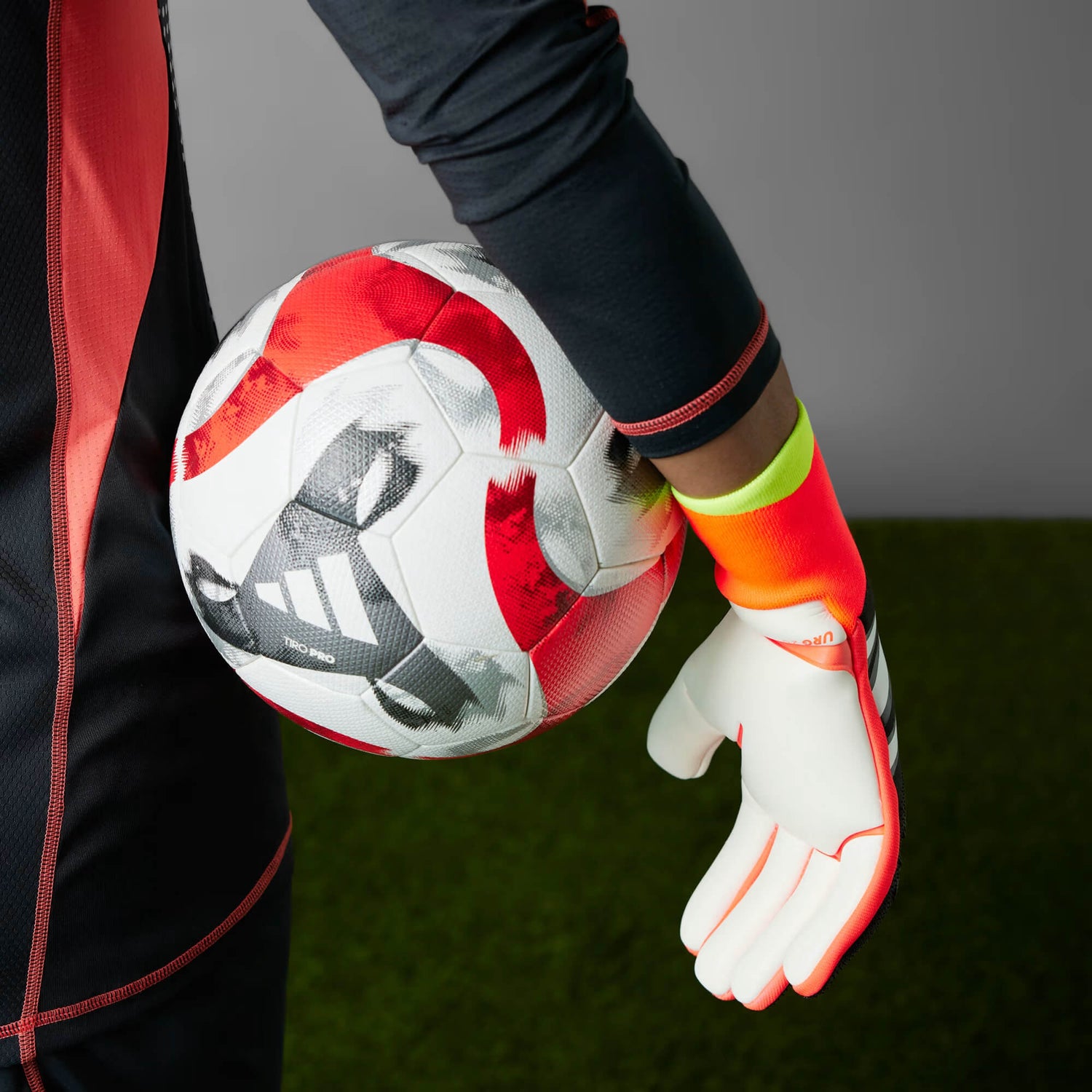 adidas SP24 Predator GL Pro Goalkeeper Gloves (Detail 2)