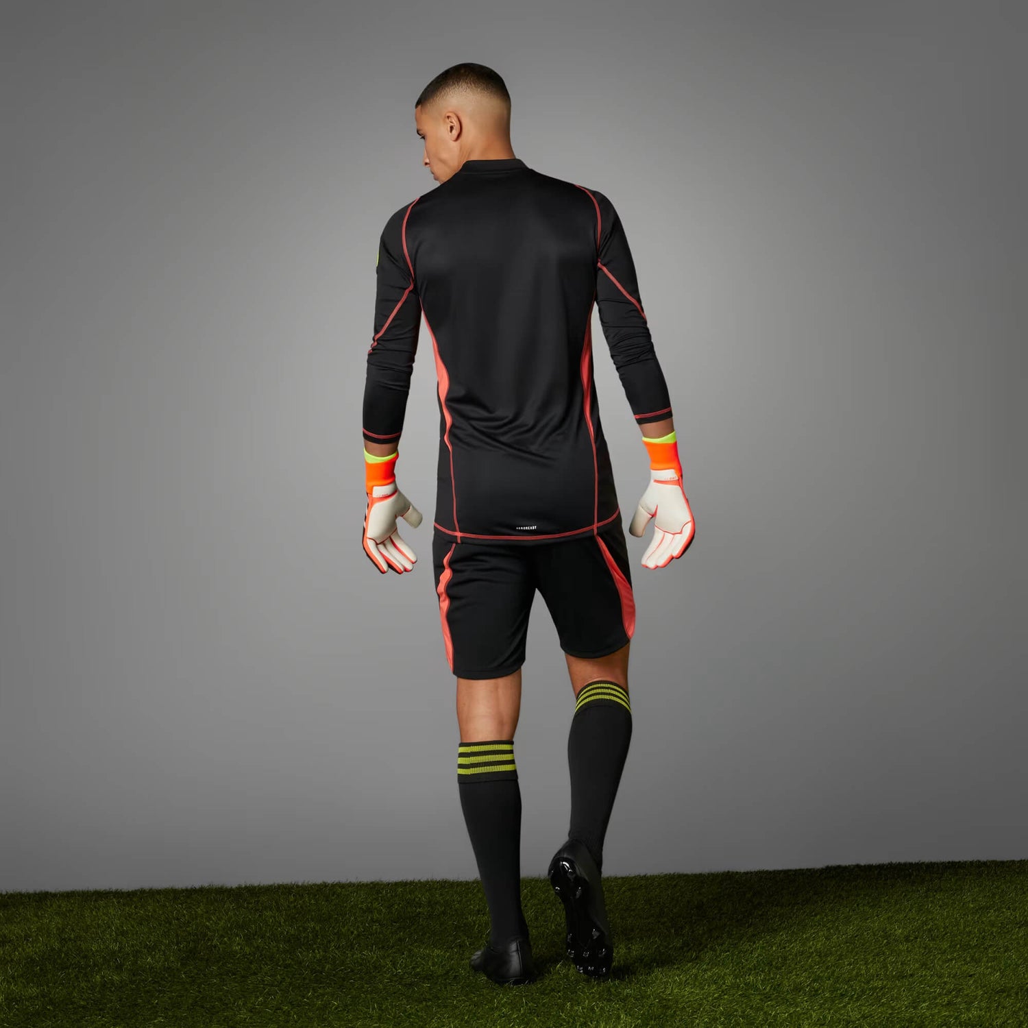adidas SP24 Predator GL Pro Goalkeeper Gloves (Model 2)