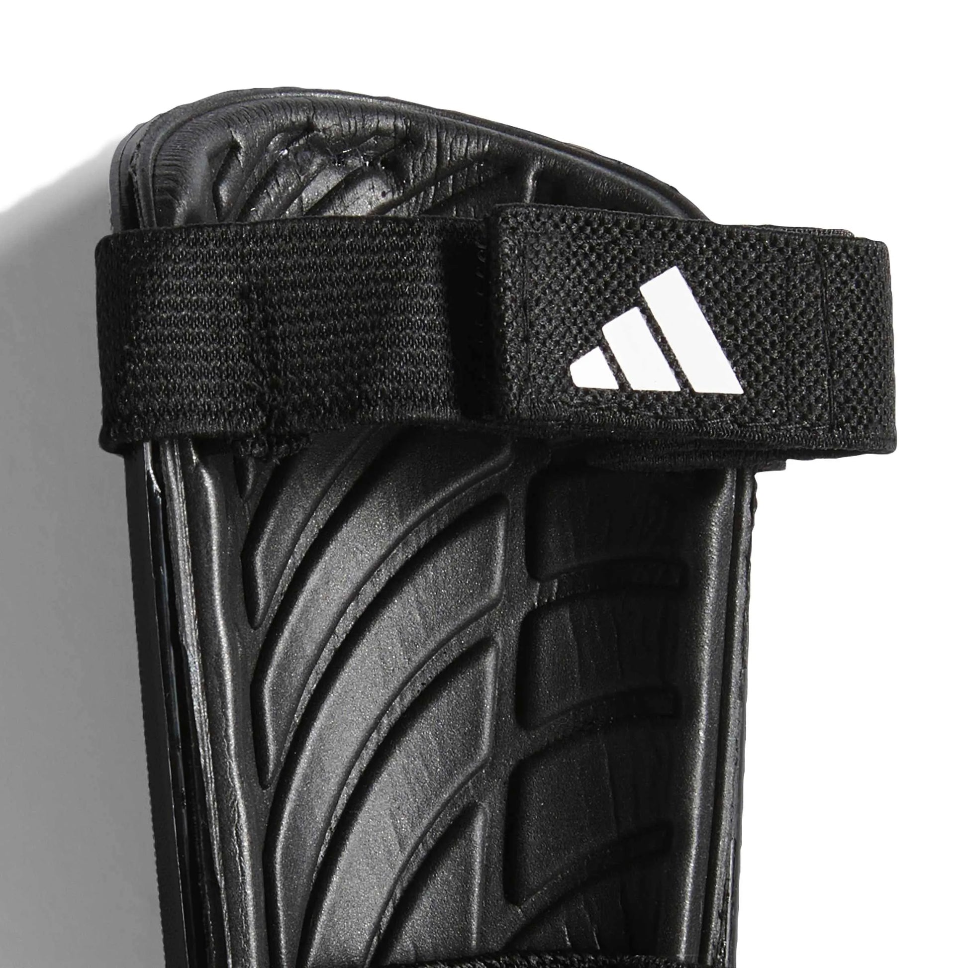 adidas Youth Tiro Club Shin Guard Black / Gold Metallic / White (Detail 1)