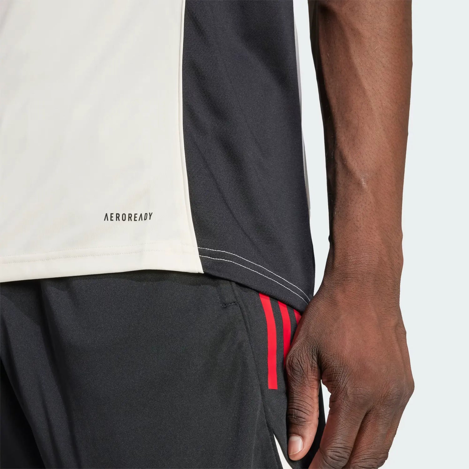 adidas 2025-26 Liverpool Men's Training Soccer Jersey (Detail 2)