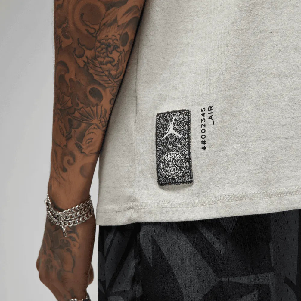 Jordan 2022-23 Paris Saint-Germain Pocket T-Shirt White-Dark Grey (Detail 2)