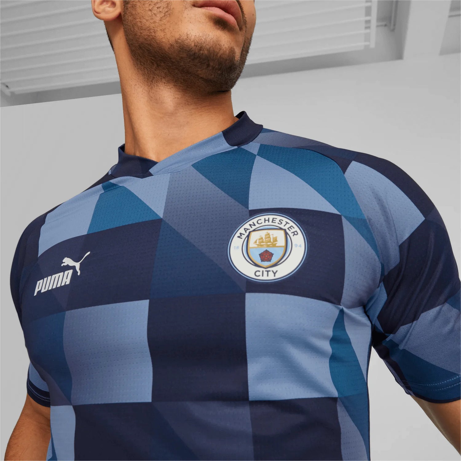 Puma 2023 Manchester City Pre-Match Jersey - Light Blue-Navy (Detail 1)